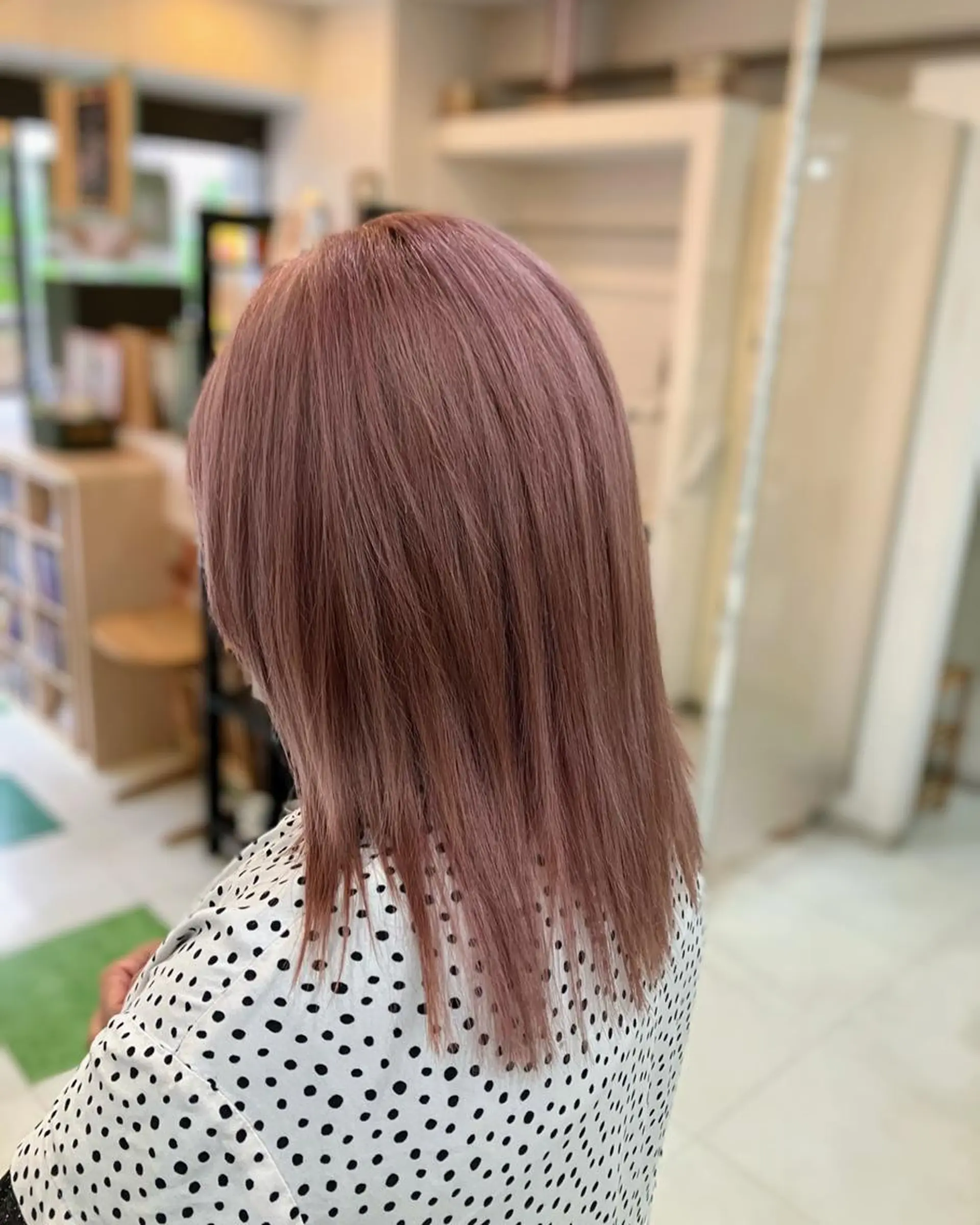 ミディアム ヘアカラー 🎀新松戸 リラジュネス🎀のヘアスタイル