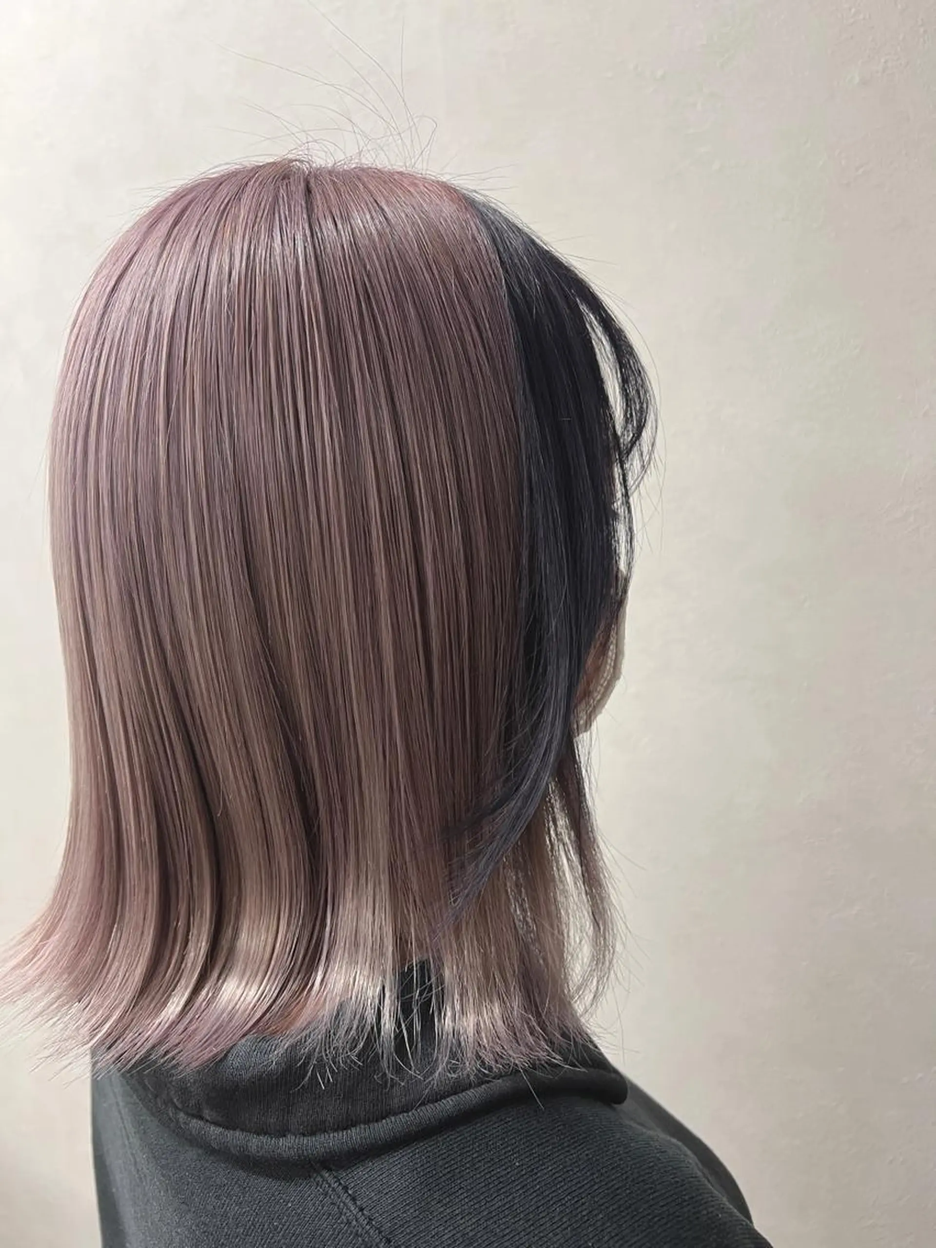 ミディアム カラー バレイヤージュ ブリーチ ケアブリーチ ダブルカラー イヤリングカラー カット ヘアカラー 🌷かわばた めい🌷のヘアスタイル