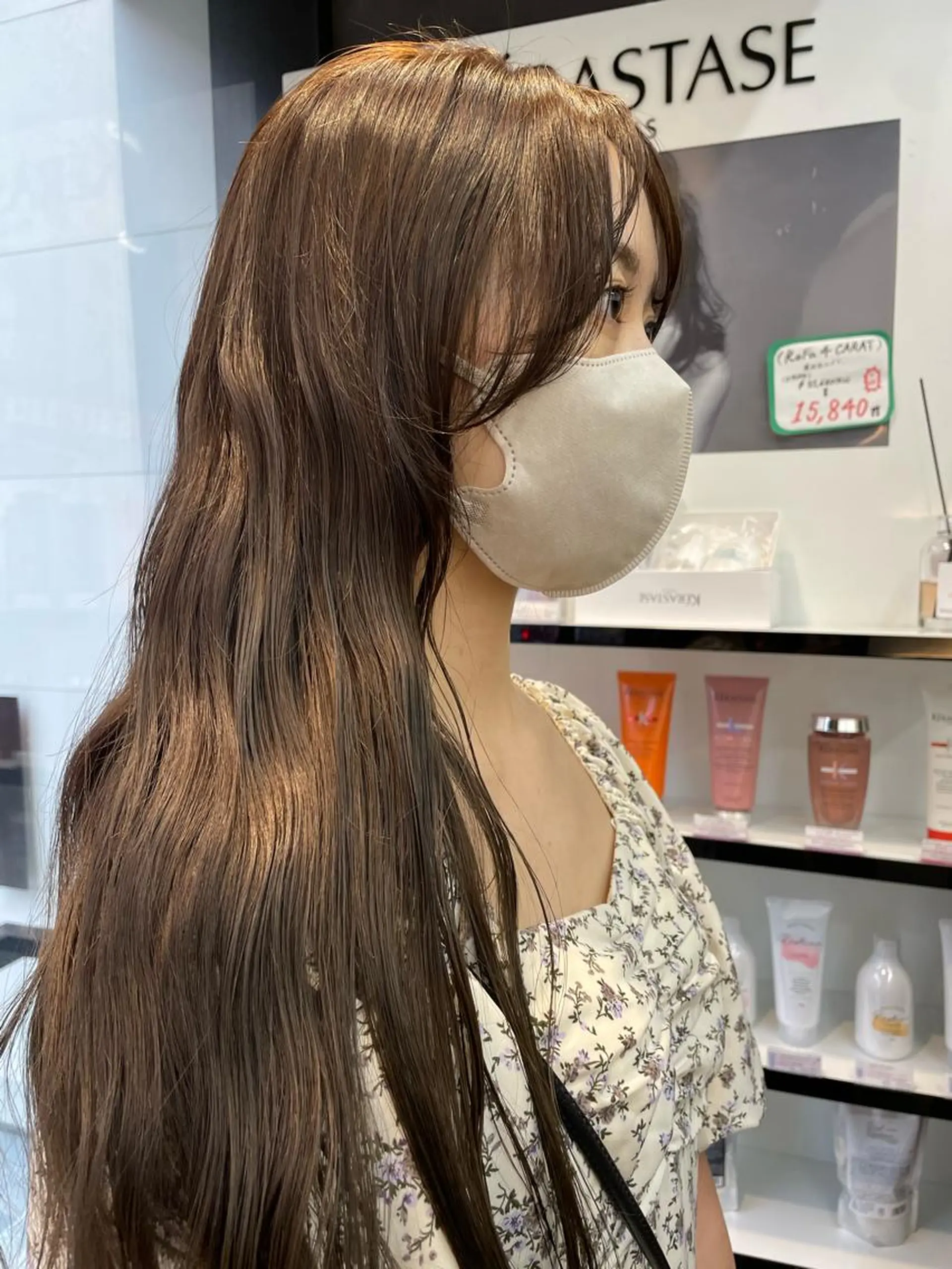 ロング カラー ヘアアレンジ トリートメント mika｜寒色カラー ｜ブリーチカラーのヘアスタイル