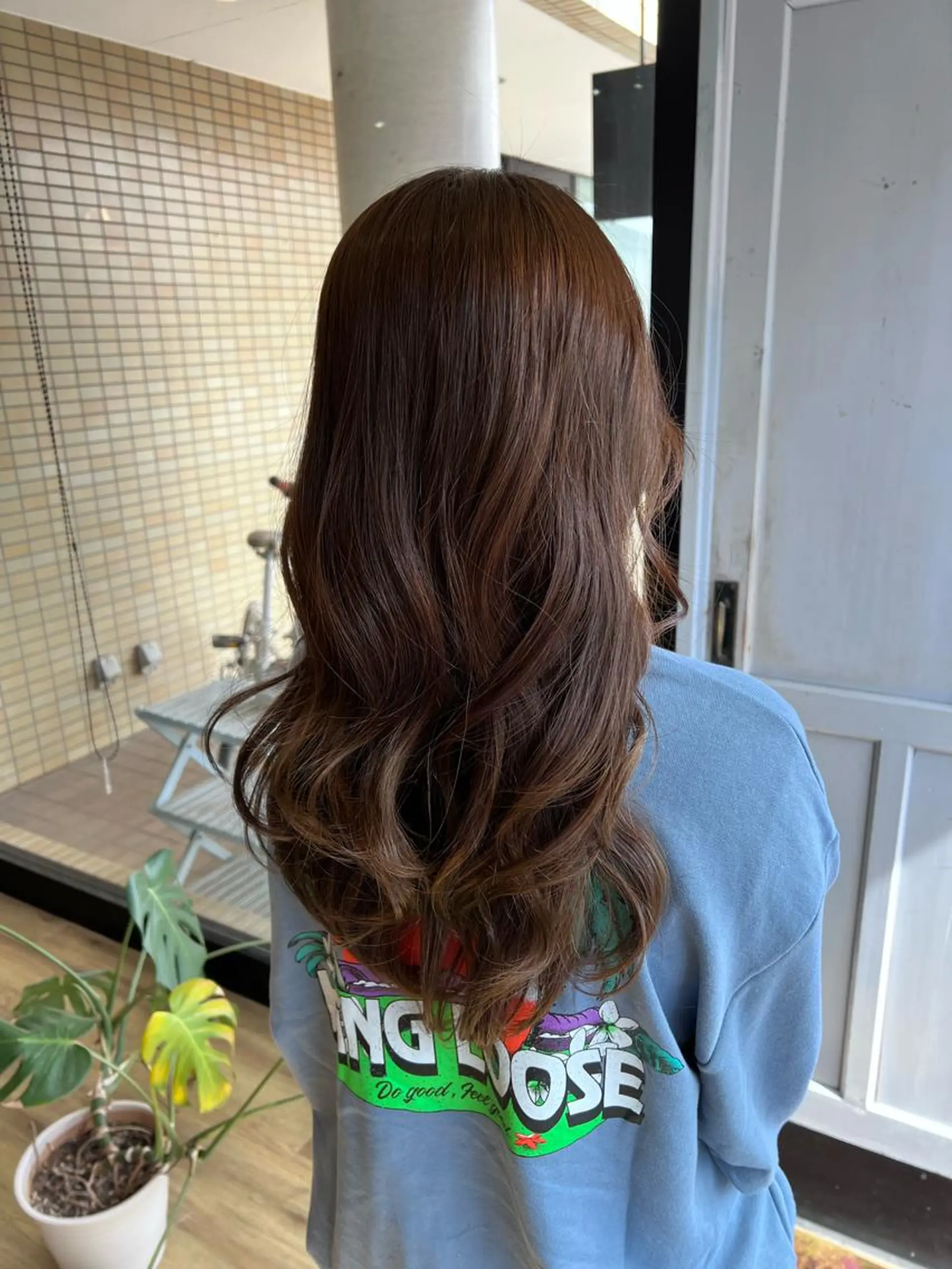 ロング カラー ブラウンカラー ヘアカラー トリートメント ツキダテ ユイのヘアスタイル
