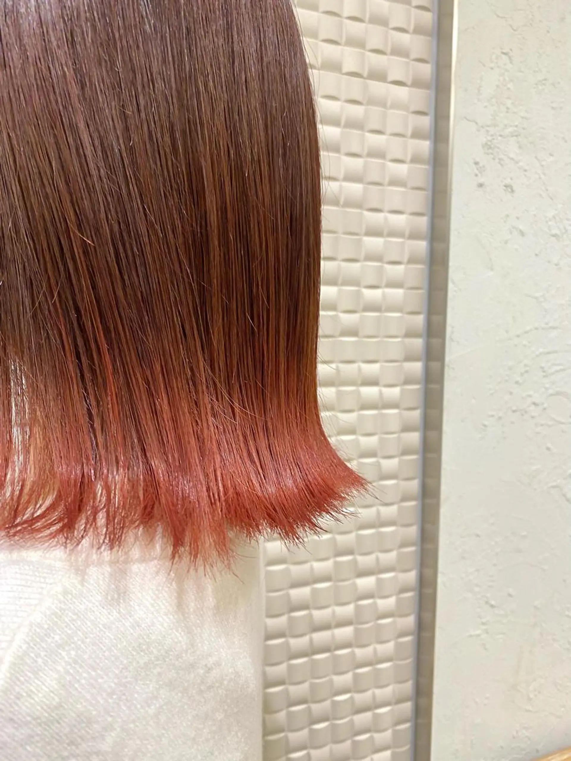 ミディアム 新宿スペインカール ヨモギダのヘアスタイル