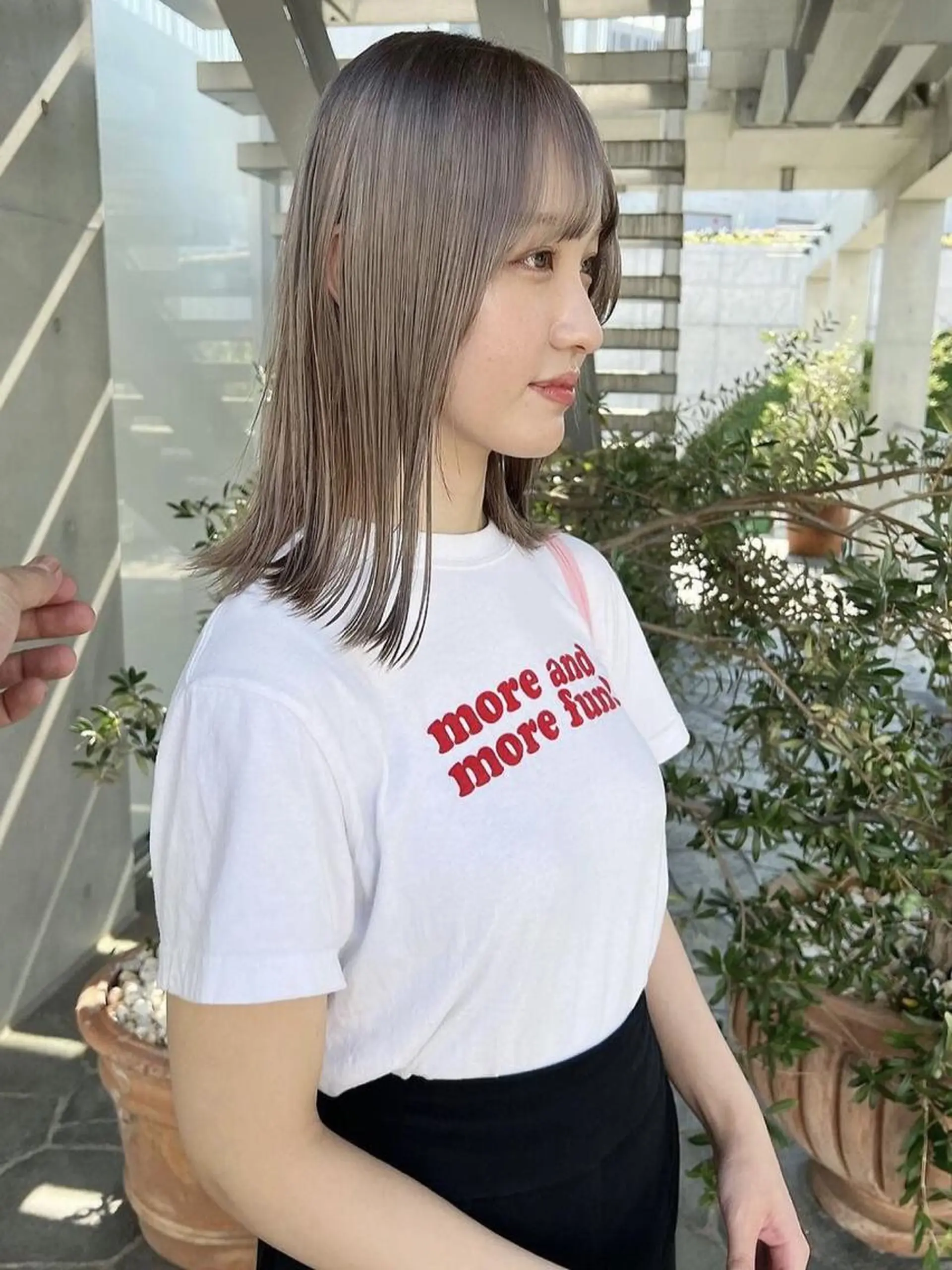 ミディアム カラー 透明感カラー🪡🤍 nanao🤍🪡のヘアスタイル