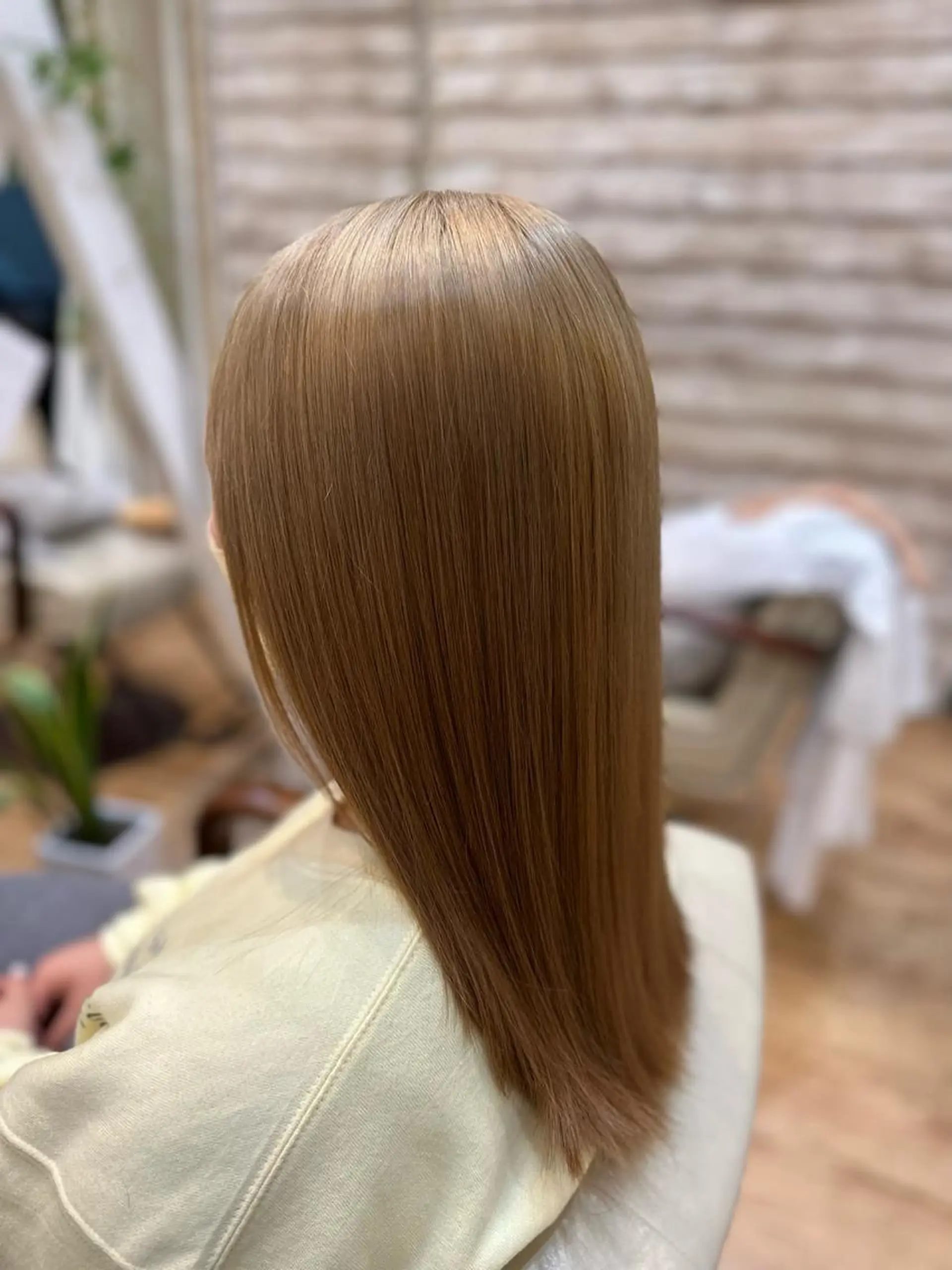 ロング カラー ブロンド ボブ、レイヤー、 ハイトーン、古淵のヘアスタイル