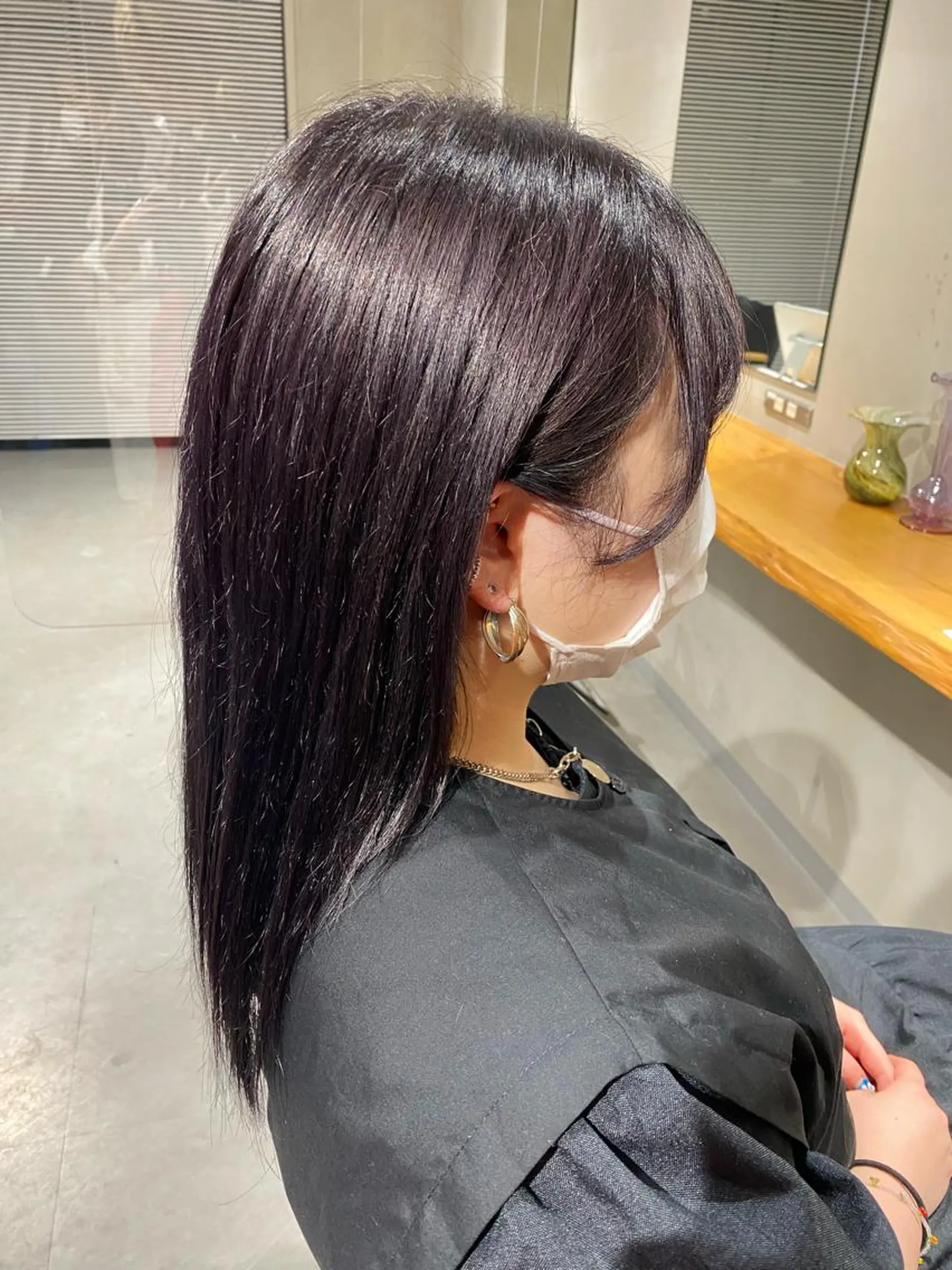 セミロング アカリ /ショートカットのヘアスタイル