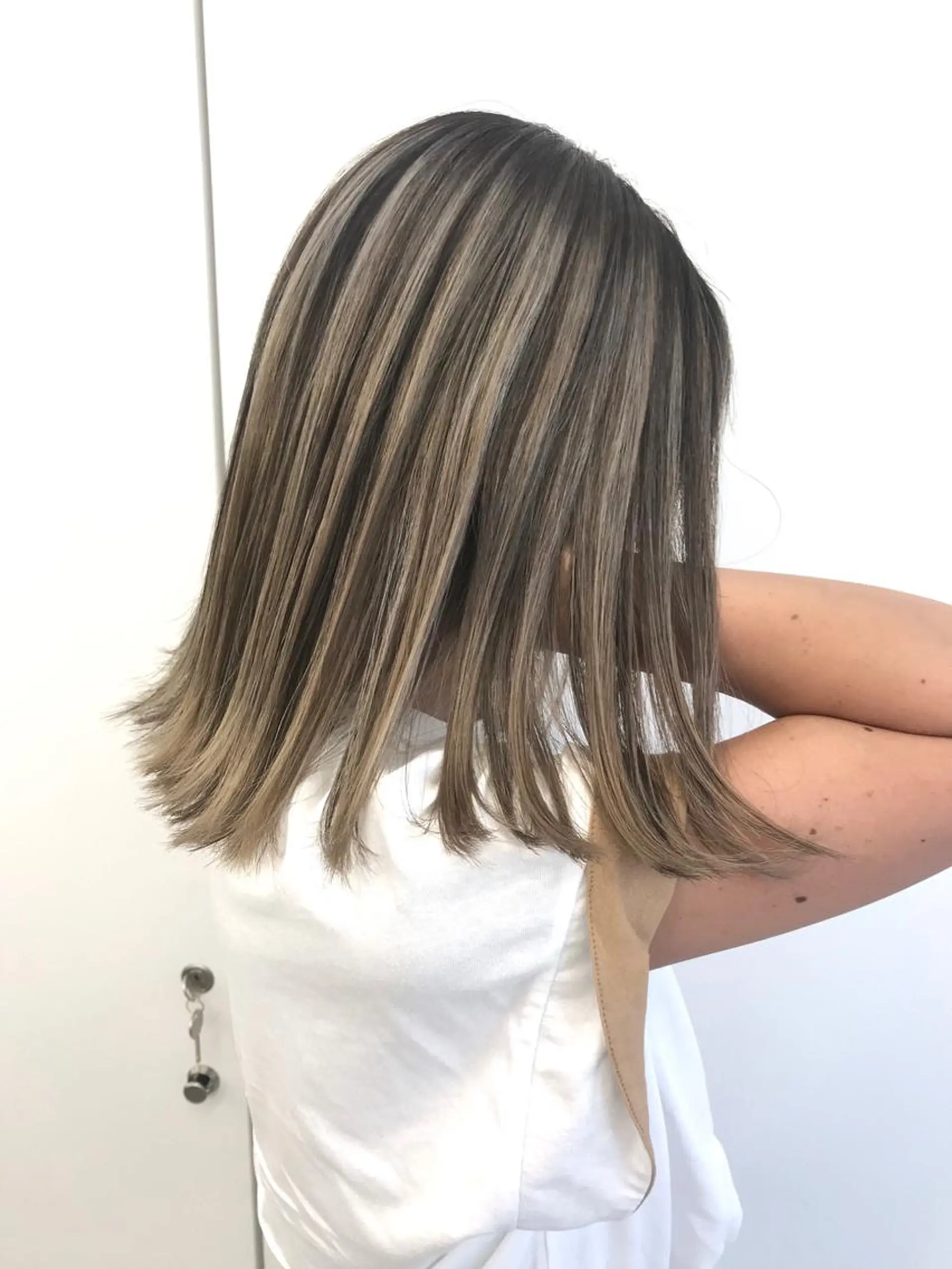 ミディアム カラー バレイヤージュ レイヤーカット 森本 笑のヘアスタイル