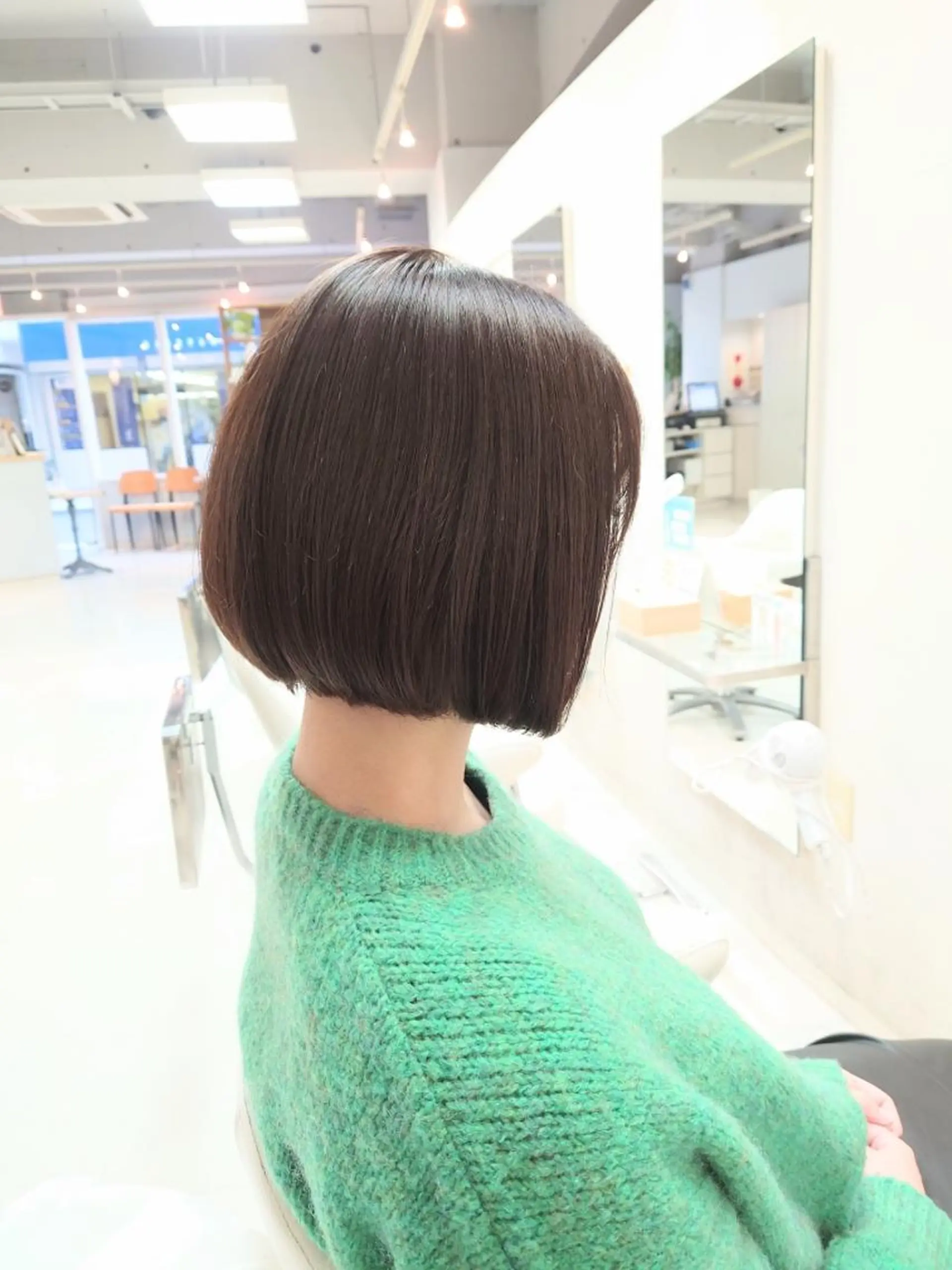 ショート ボブ カット ヘアカラー nagane sayakaのヘアスタイル