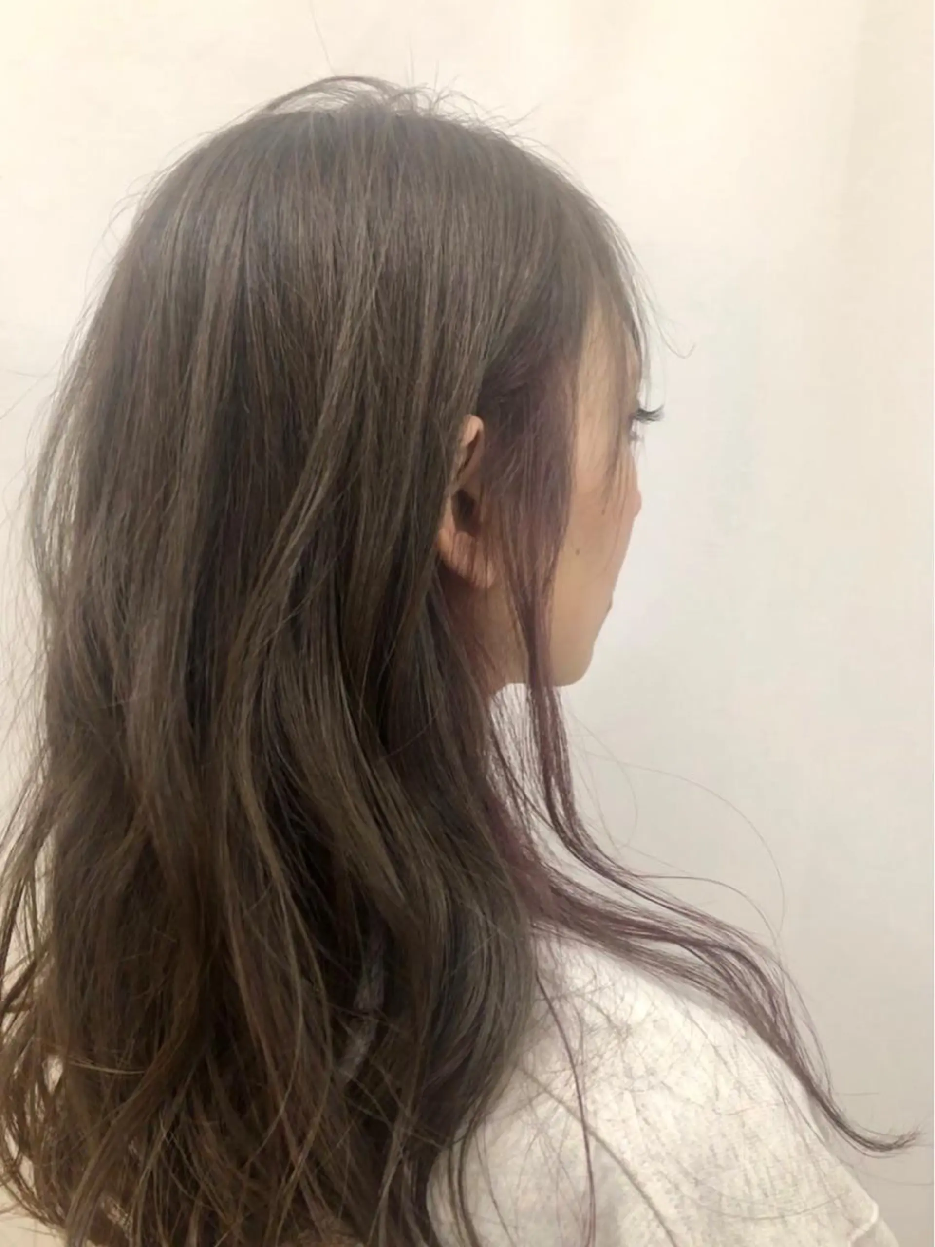セミロング カラー アッシュ インナーカラー ピンクカラー ピンクパープル パープルカラー 髪質改善✨石塚 真梨奈のヘアスタイル