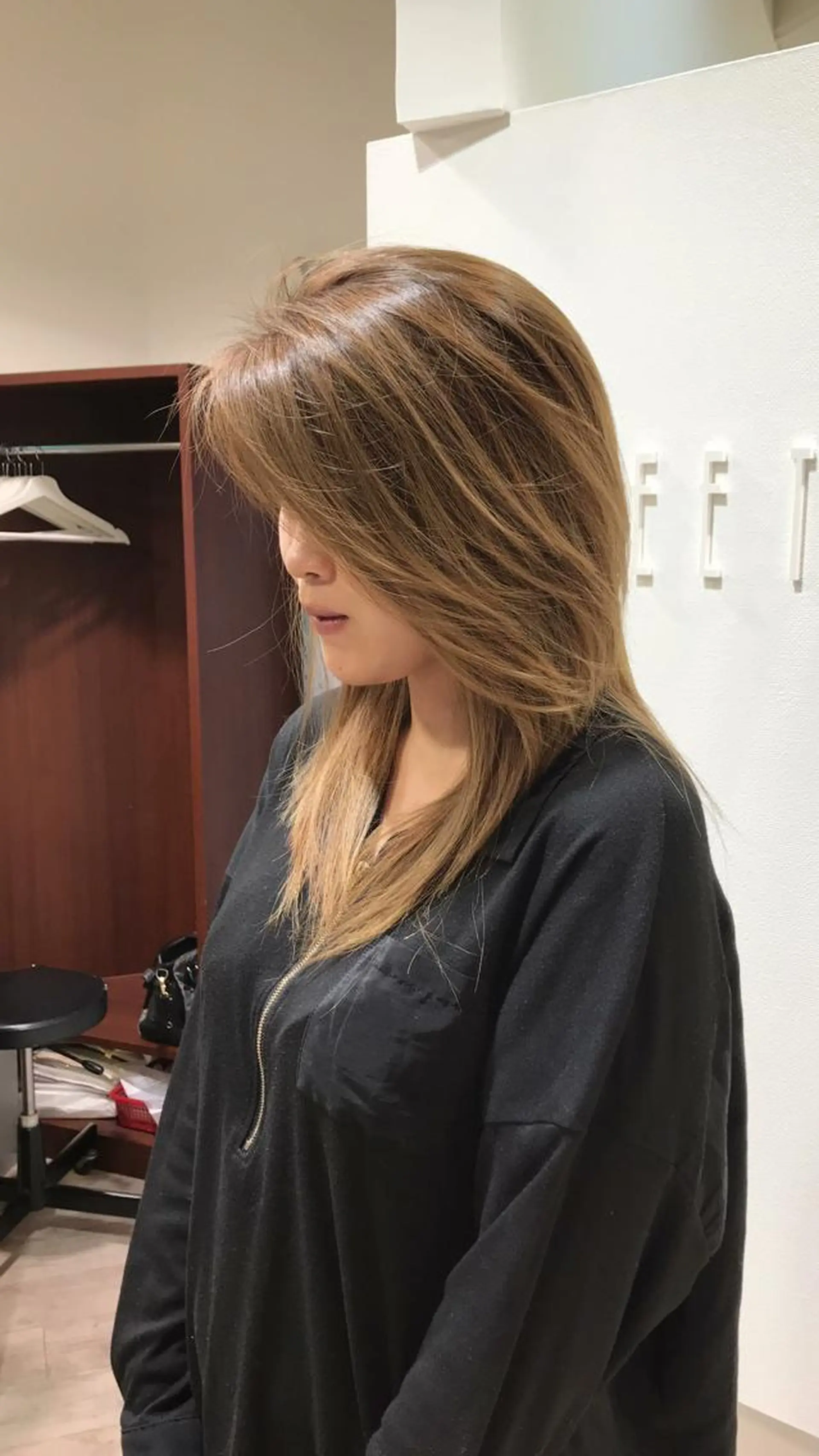 セミロング カラー パーマ ヘアアレンジ メンズ キッズ ネイル マツエク・マツパ Leyシェアサロン所属・KenIchi施術者 1%未満ドライカットのヘアスタイル