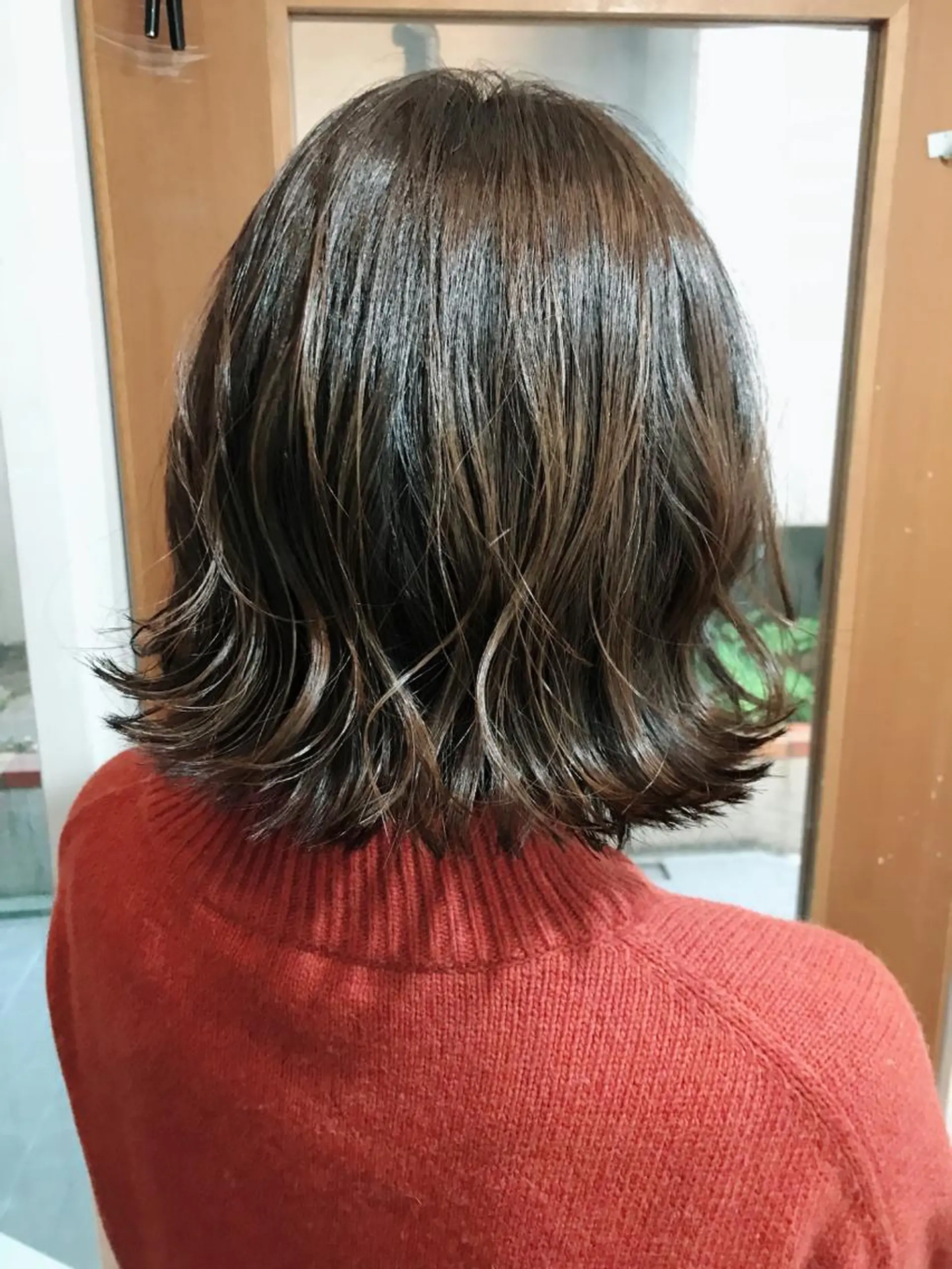 ミディアム 切りっぱなしボブ ボブ ヘアカラー トリートメント 山本 みきのヘアスタイル