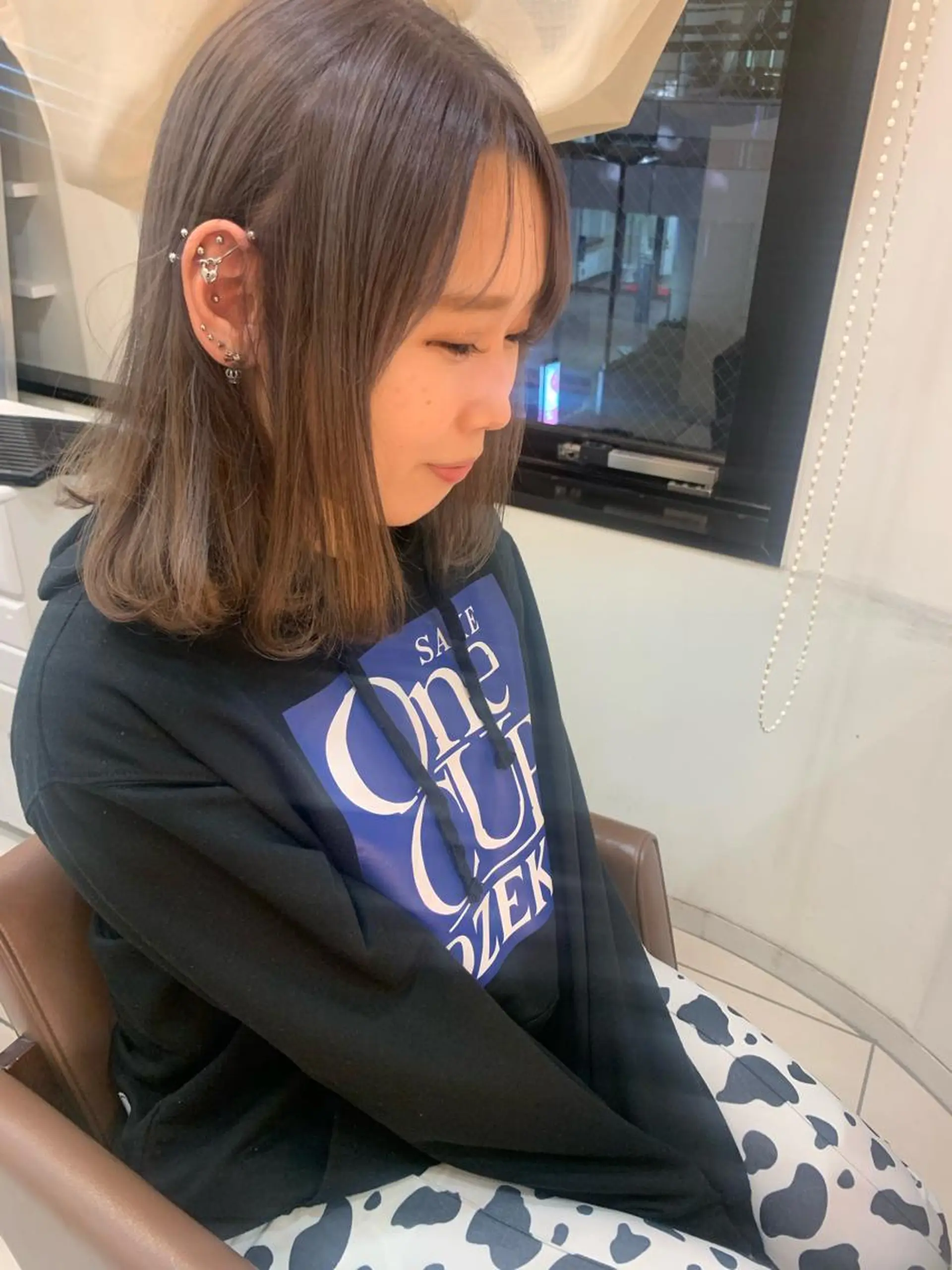 セミロング カラー ママ美容師まつげ 🤍まき🤍のマツエク・マツパデザイン