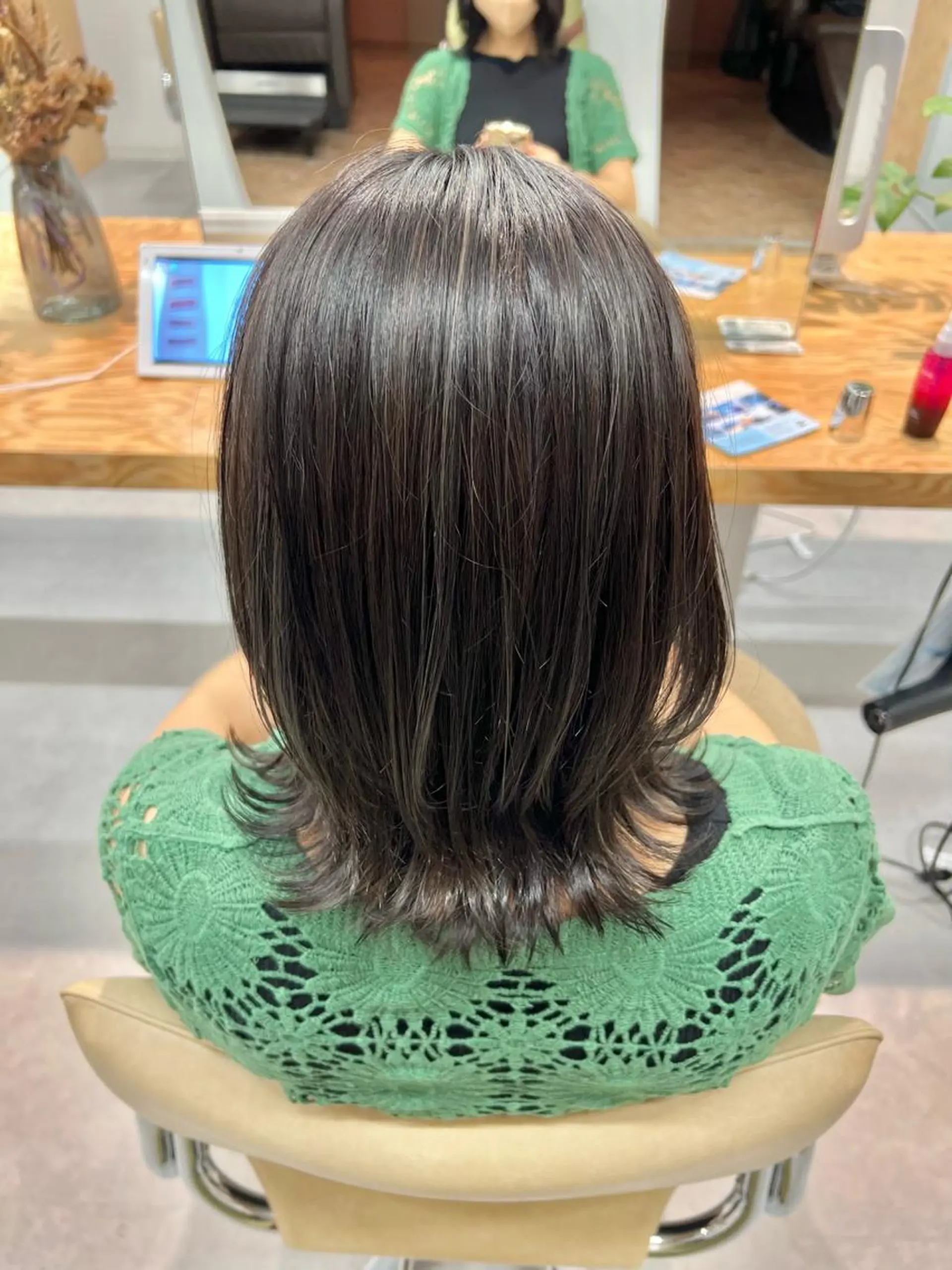 ショート カラー ハイライトカラー シルバー ハイライト Oasisgarden所属・レイヤー/ブリーチ MOMOのヘアスタイル