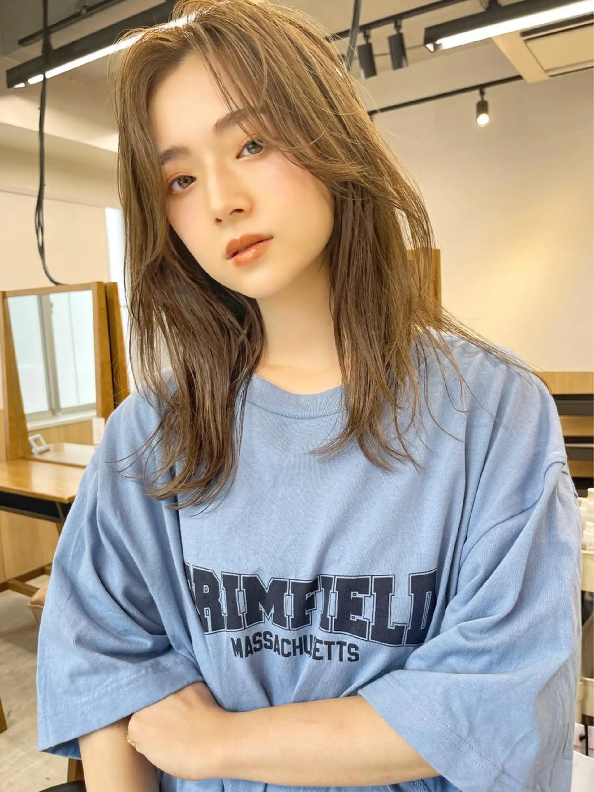 ミディアム レイヤーカット 美容室sand 横浜のヘアスタイル