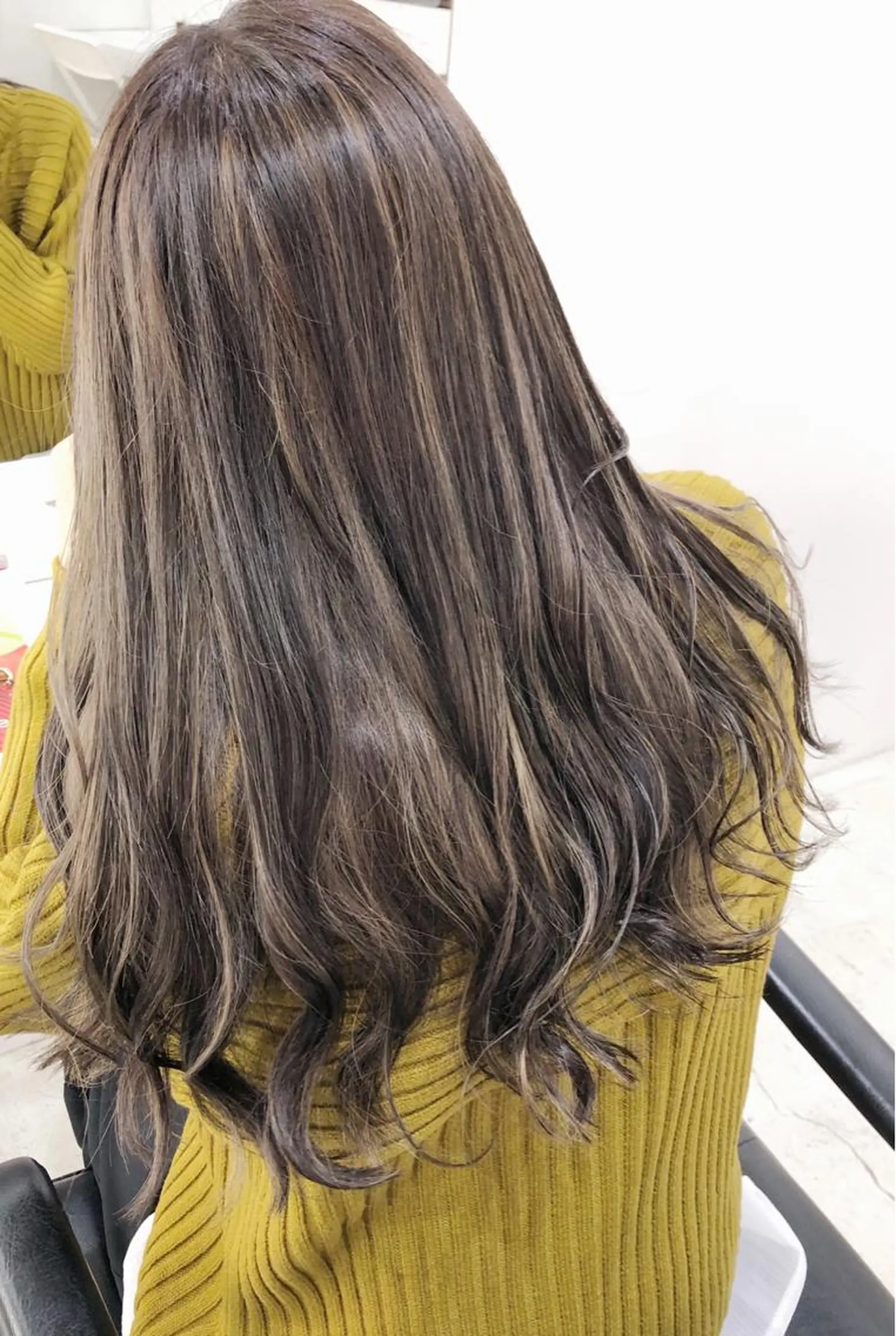 ロング カラー ヘアアレンジ GRAND OMOTESANDOのヘアスタイル