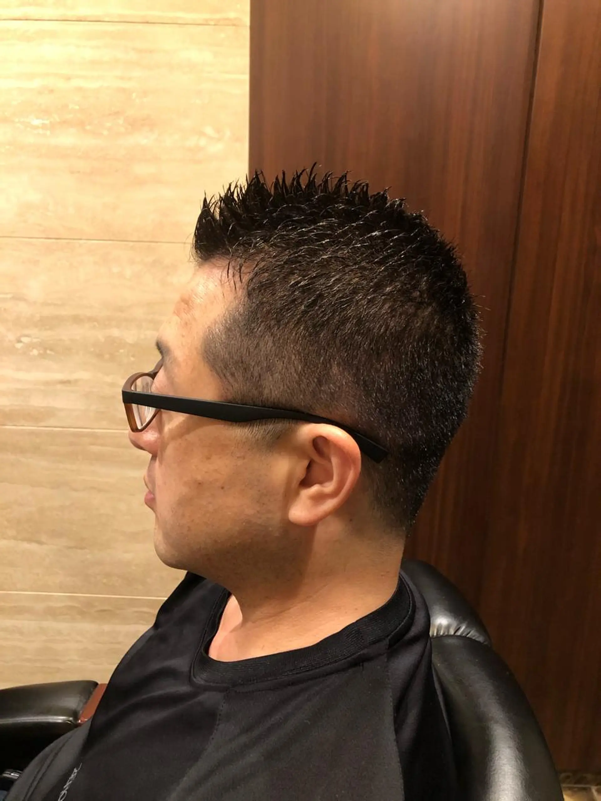 ショート カラー メンズ 正野 菜津美のヘアスタイル