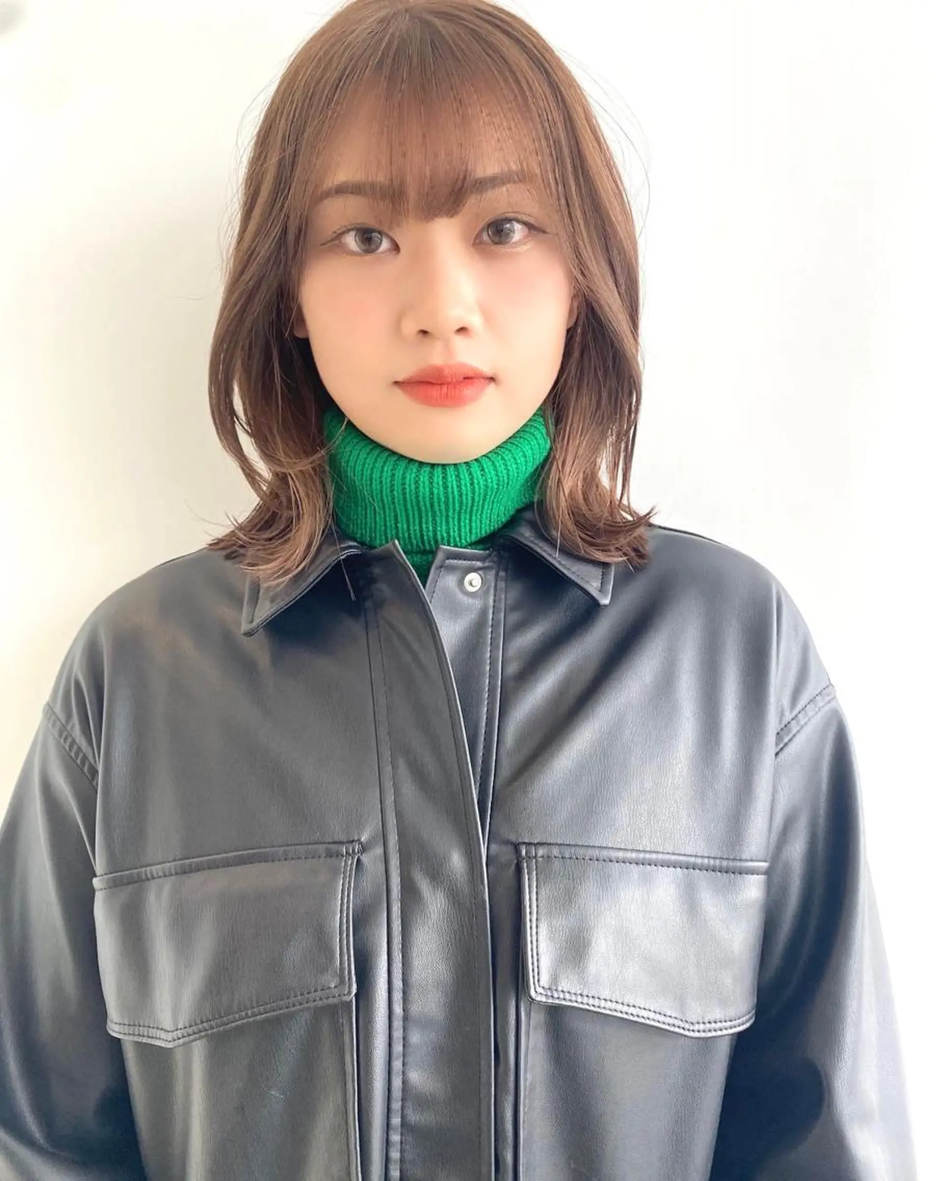 ミディアム カラー ミストバング 透明感カラー デザインカラー イヤリングカラー  フェイスフレーミング nambu-GARDEN所属・上田 昂雅のヘアスタイル