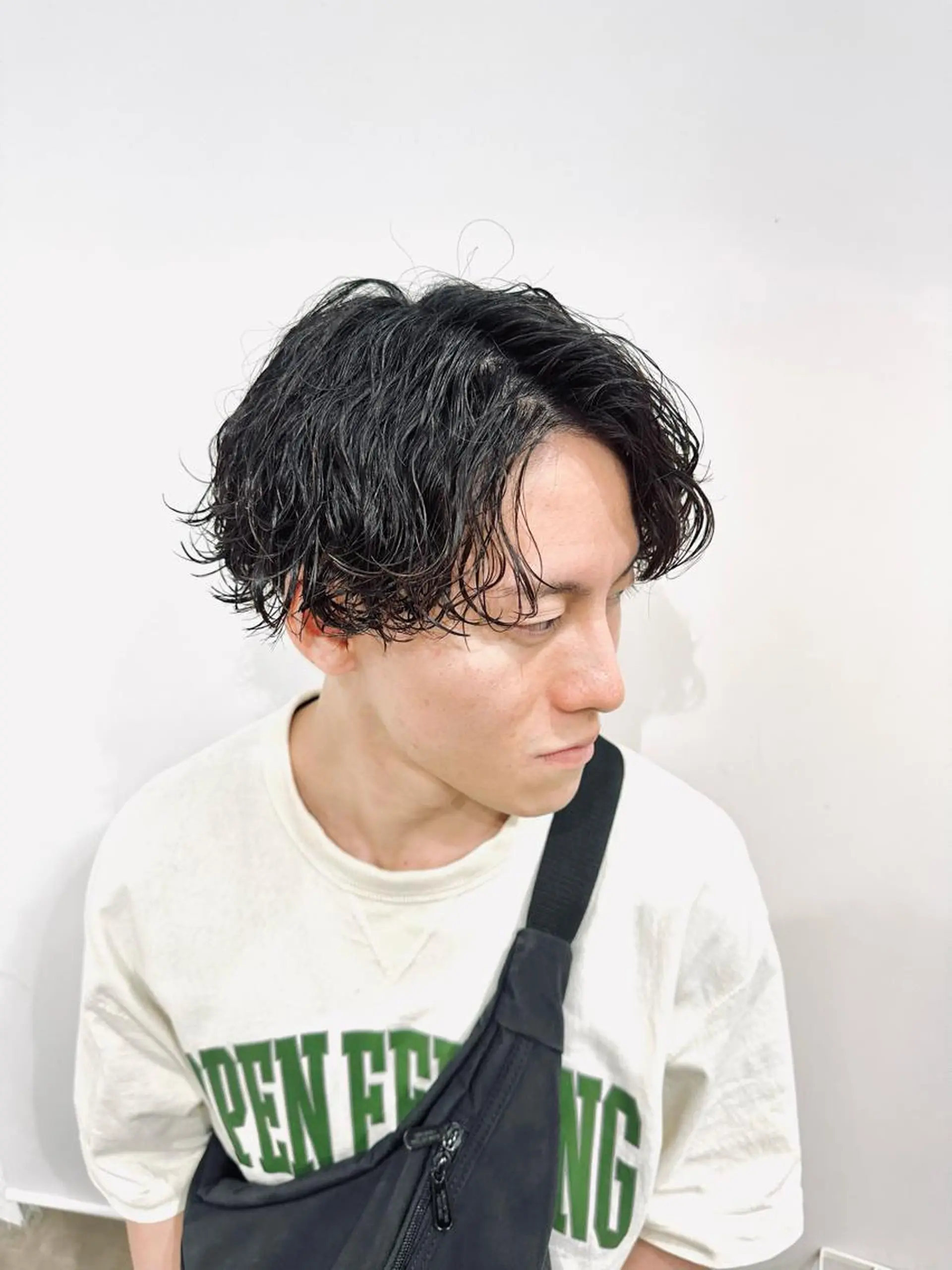 ミディアム パーマ メンズ ミディアムパーマ メンズパーマ 波巻きパーマ カット パーマ 💈メンズパーマ💈 ナカザワ　　リョウのヘアスタイル