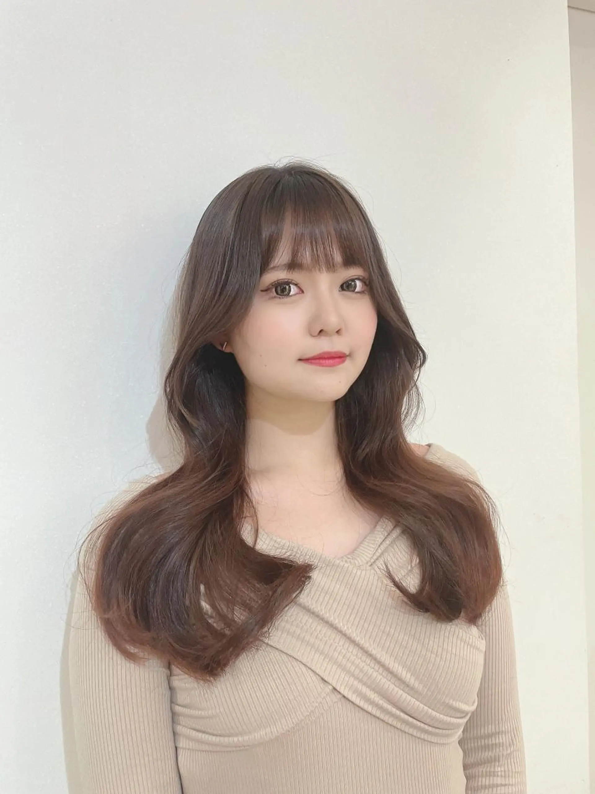 ロング くびれヘア uni原宿所属・韓国ヘア レイヤーカットのヘアスタイル