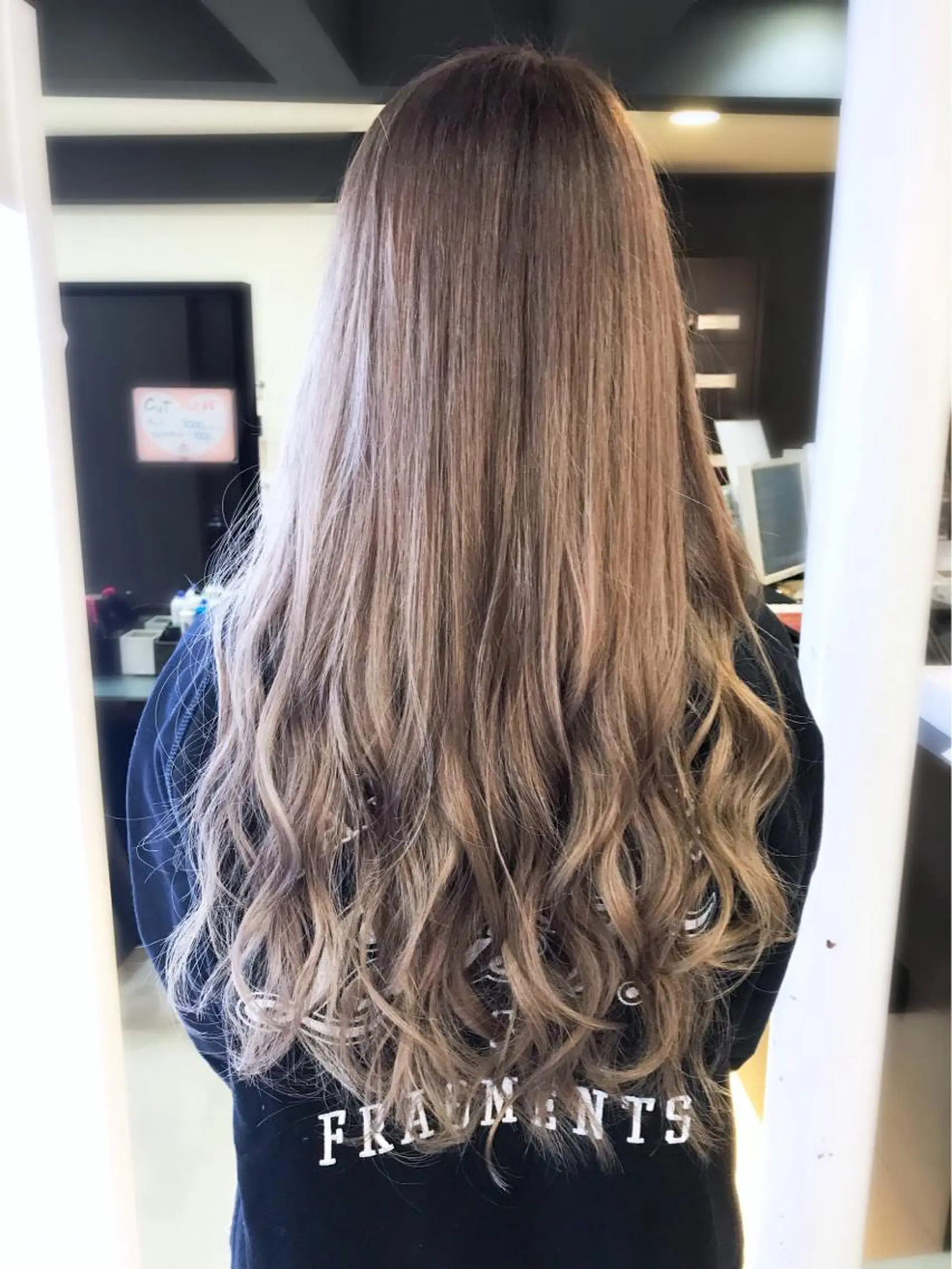 ロング カラコレなんば店所属・カラコレなんば TOPstylistのヘアスタイル