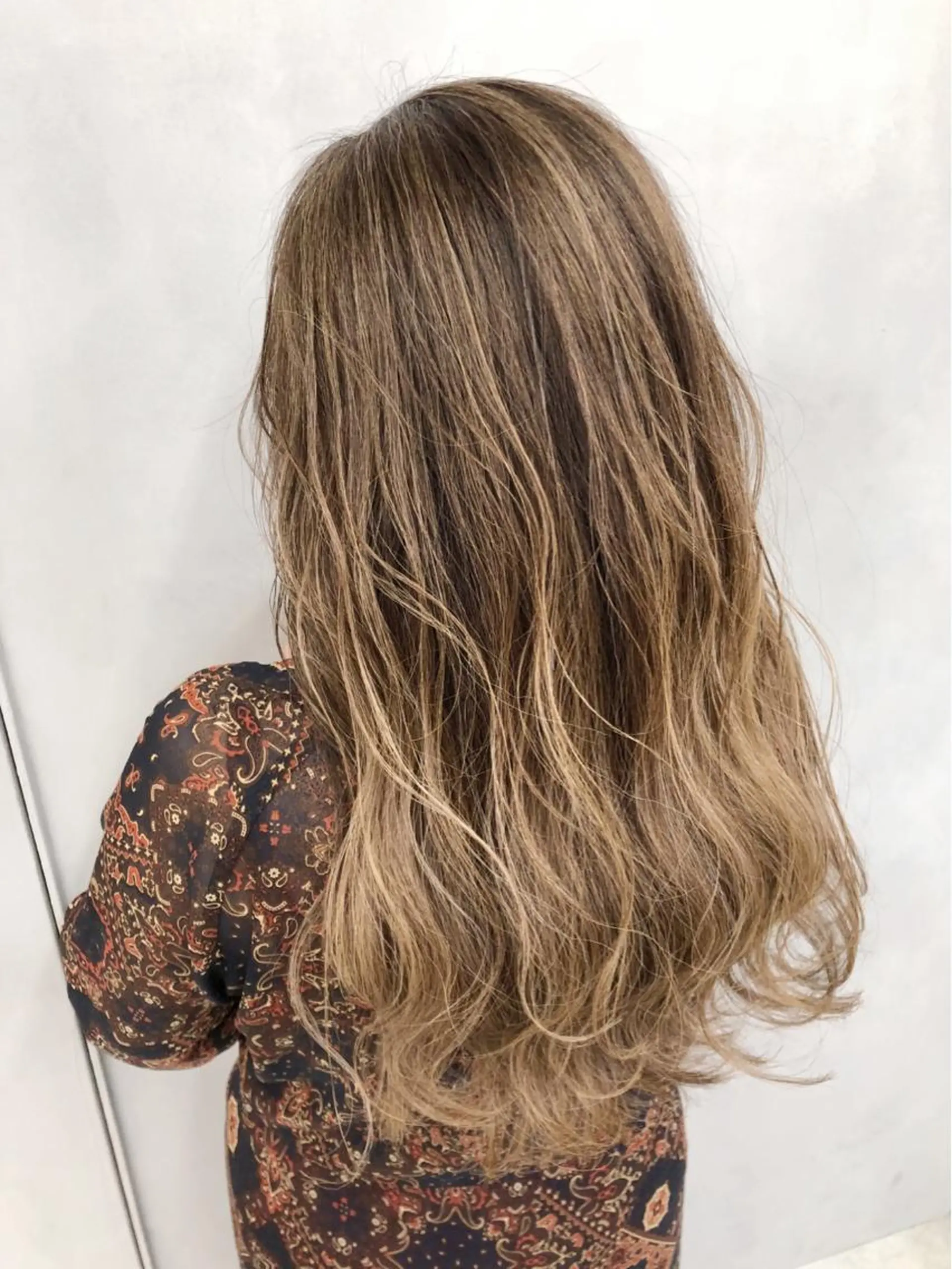 ロング ハイライト EIGHT 船橋のヘアスタイル