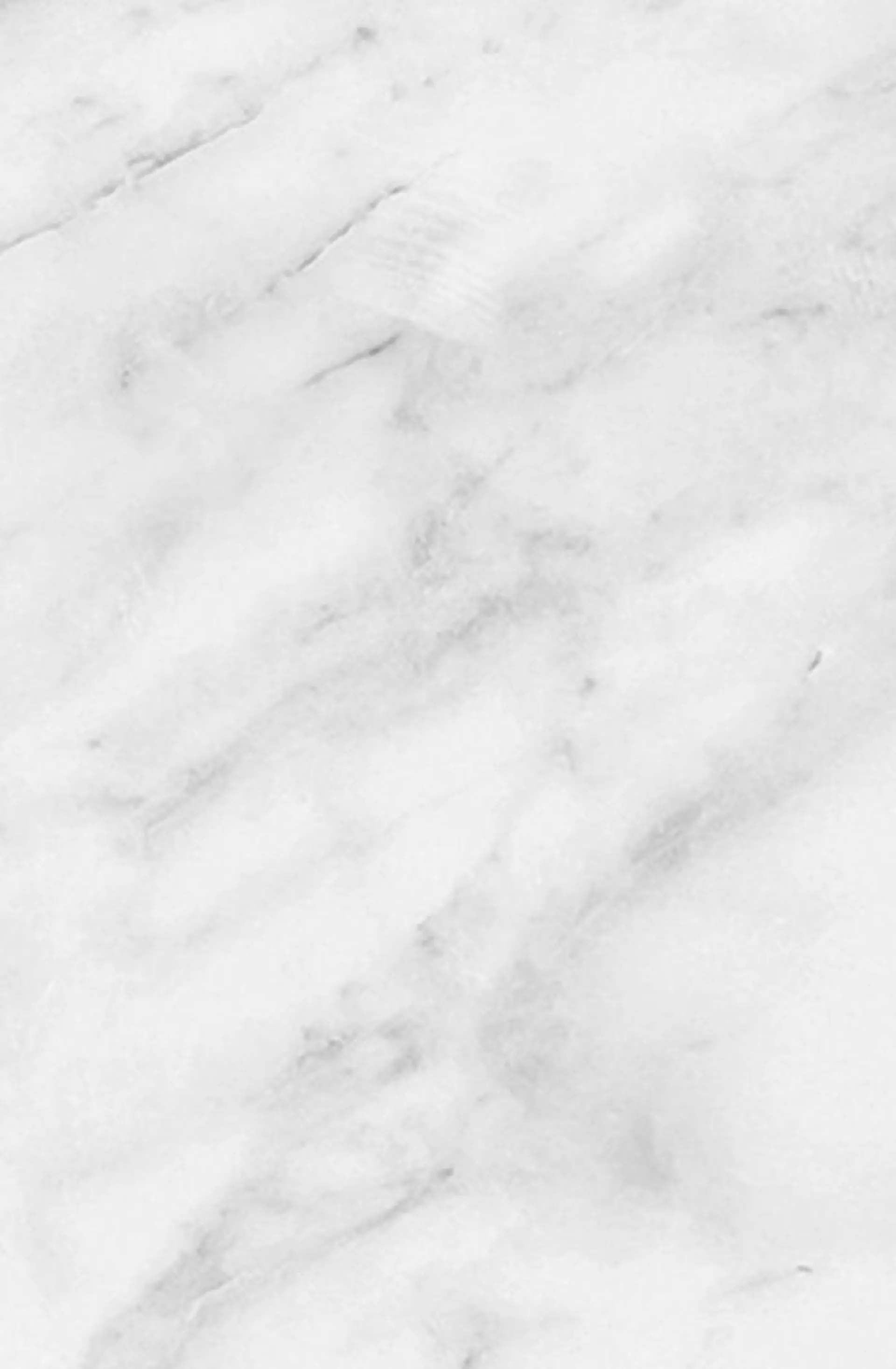 THE DAY所属・AKI HASHIMOTOのヘアスタイル