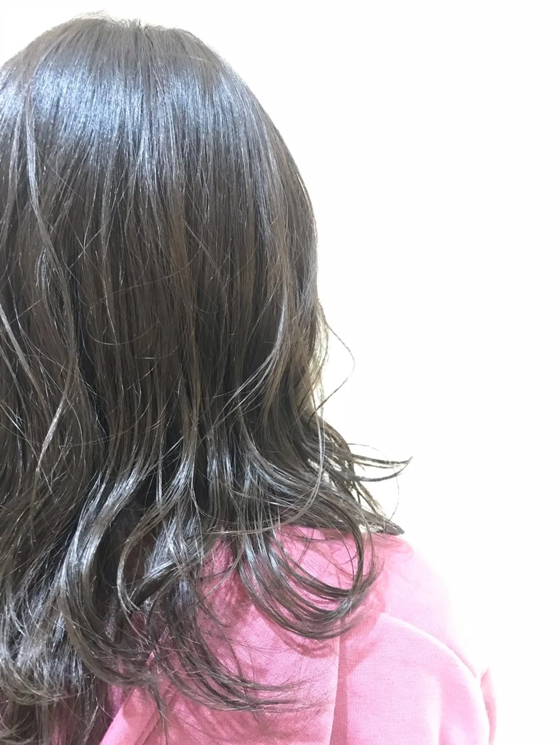 セミロング 有働 直広のヘアスタイル