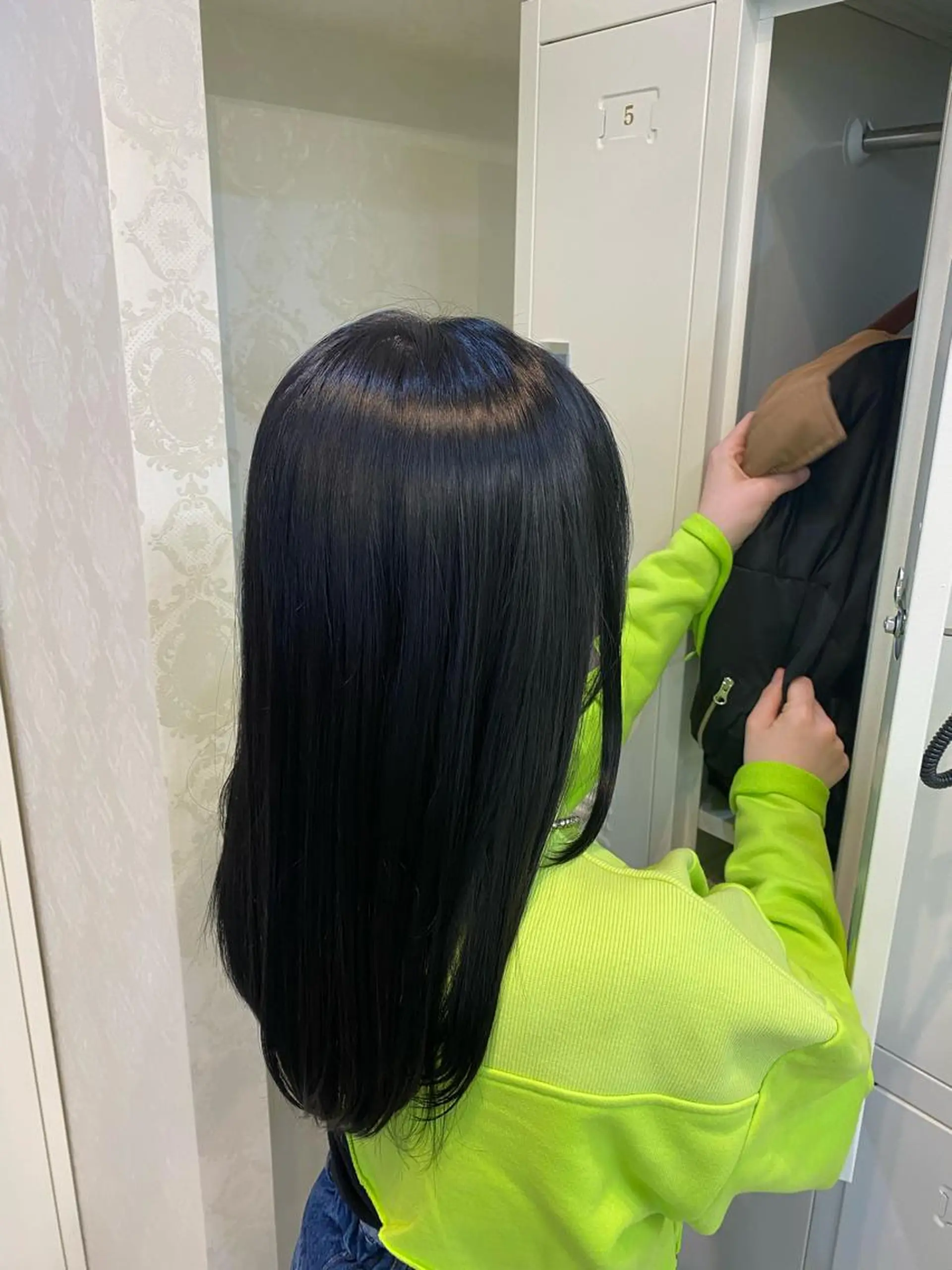 セミロング 髪質改善 トリートメント 酸熱トリートメント カット ヘアカラー トリートメント ココロ☀️ CLUTCH天王寺店のヘアスタイル