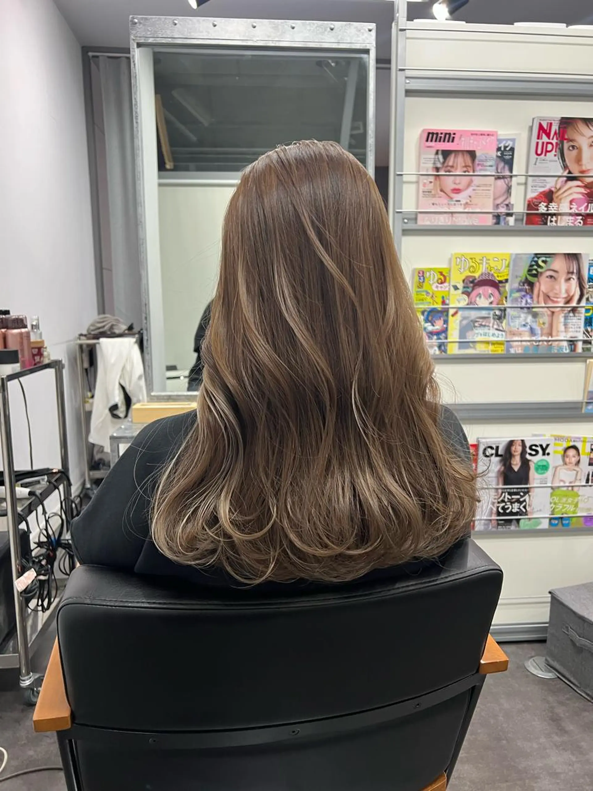 セミロング カラー ヘアアレンジ カット ヘアカラー トリートメント U&i所属・大塚 貴之のヘアスタイル
