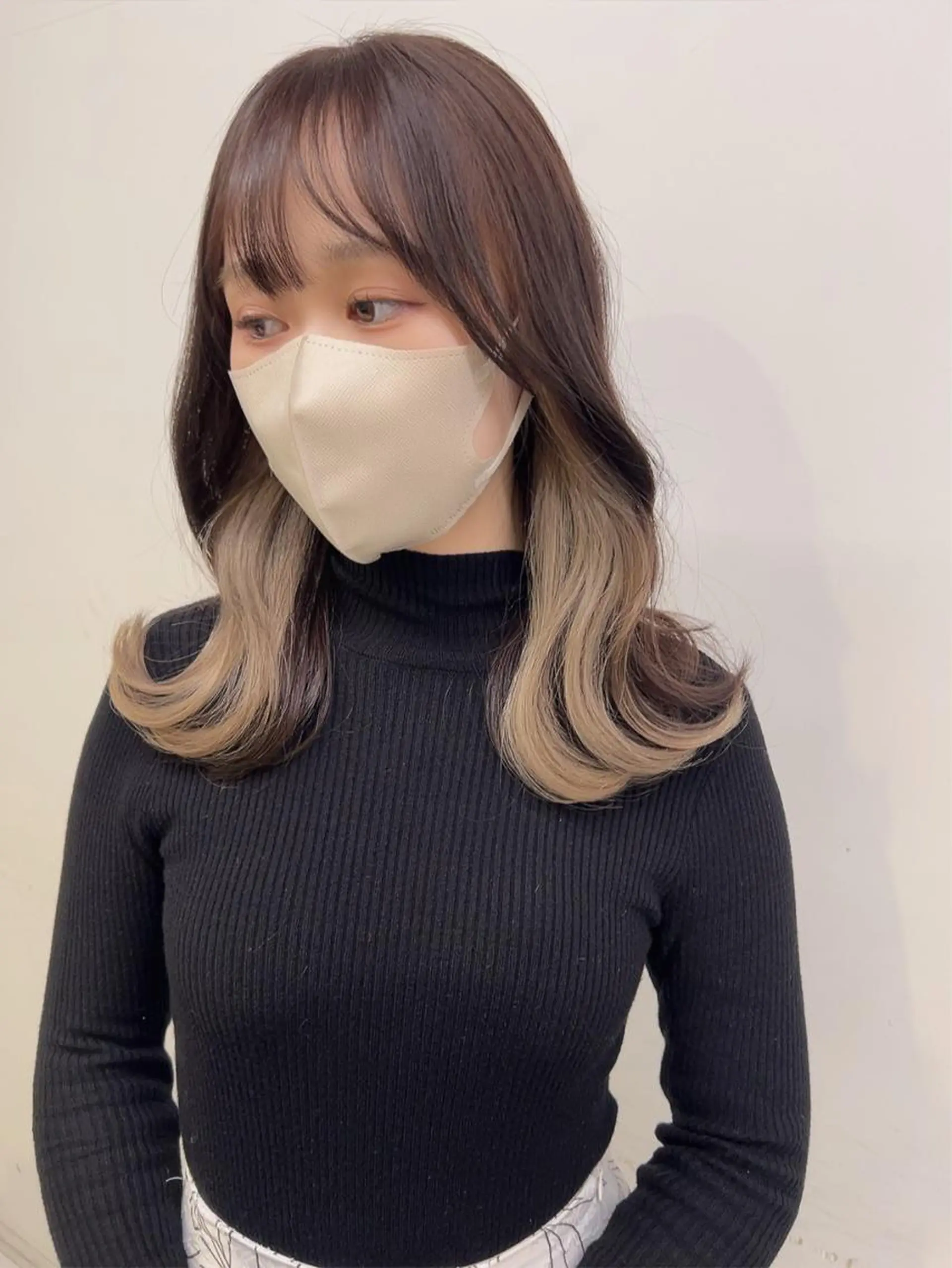 セミロング カラー ベージュカラー ブリーチ 透明感カラー デザインカラー ダブルカラー 🥞ベージュ系カラー 【すずきりほ】🥞のヘアスタイル