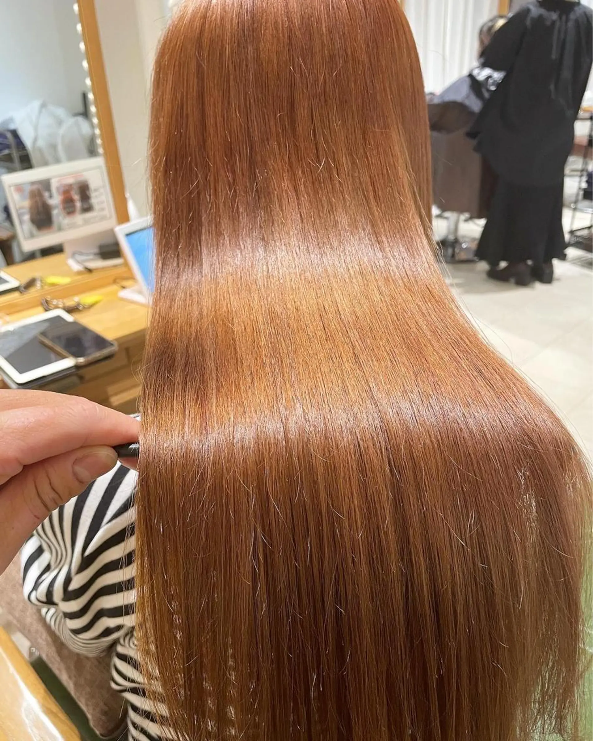 セミロング カラー アクアカラー 髪質改善 トリートメント 過去一の柔髪ヘア 🌿IVYjoureのヘアスタイル