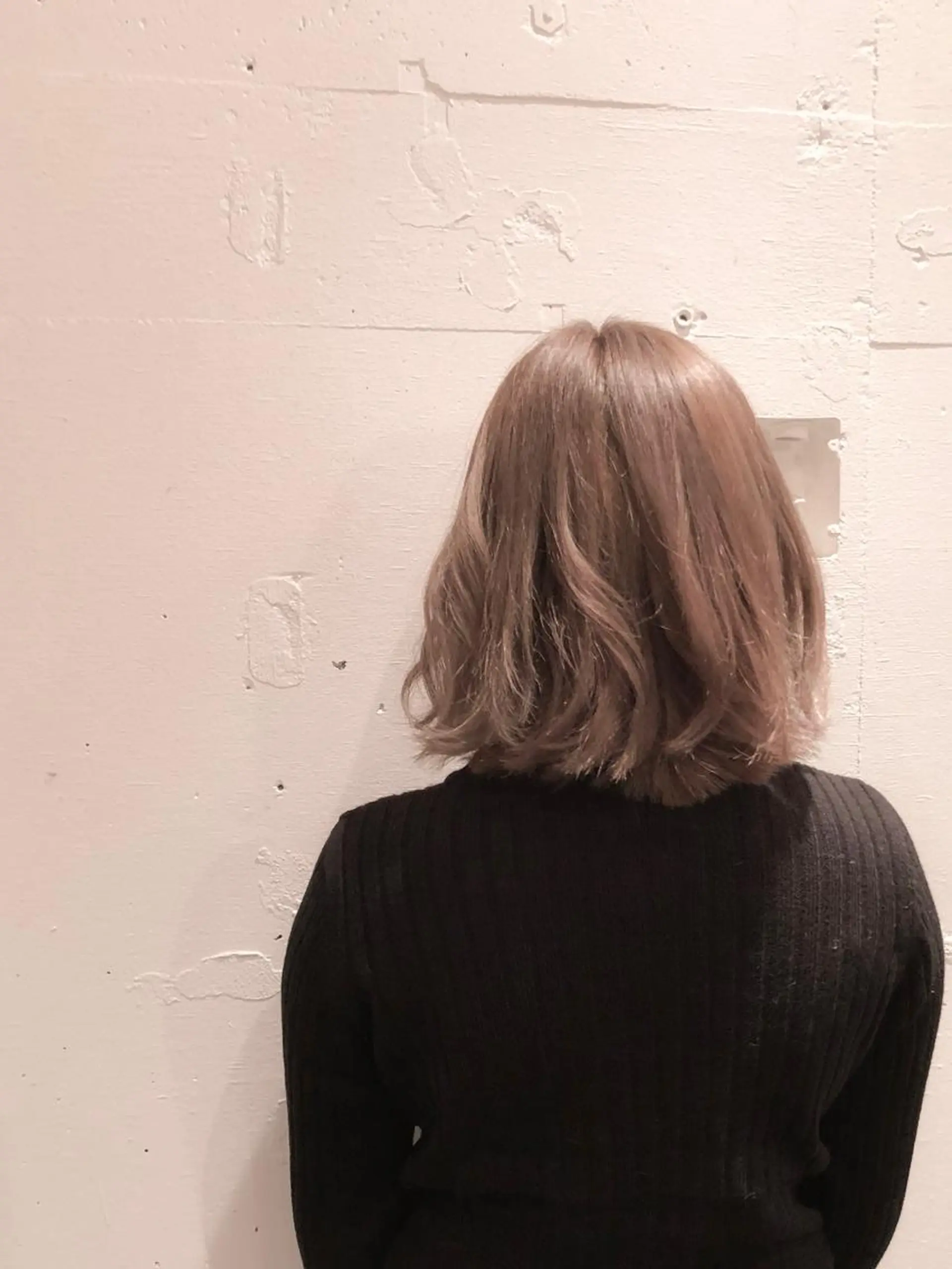 ショート カラー ベージュカラー ブリーチ 透明感カラー ヘアカラー トリートメント 小森谷 亮太のヘアスタイル