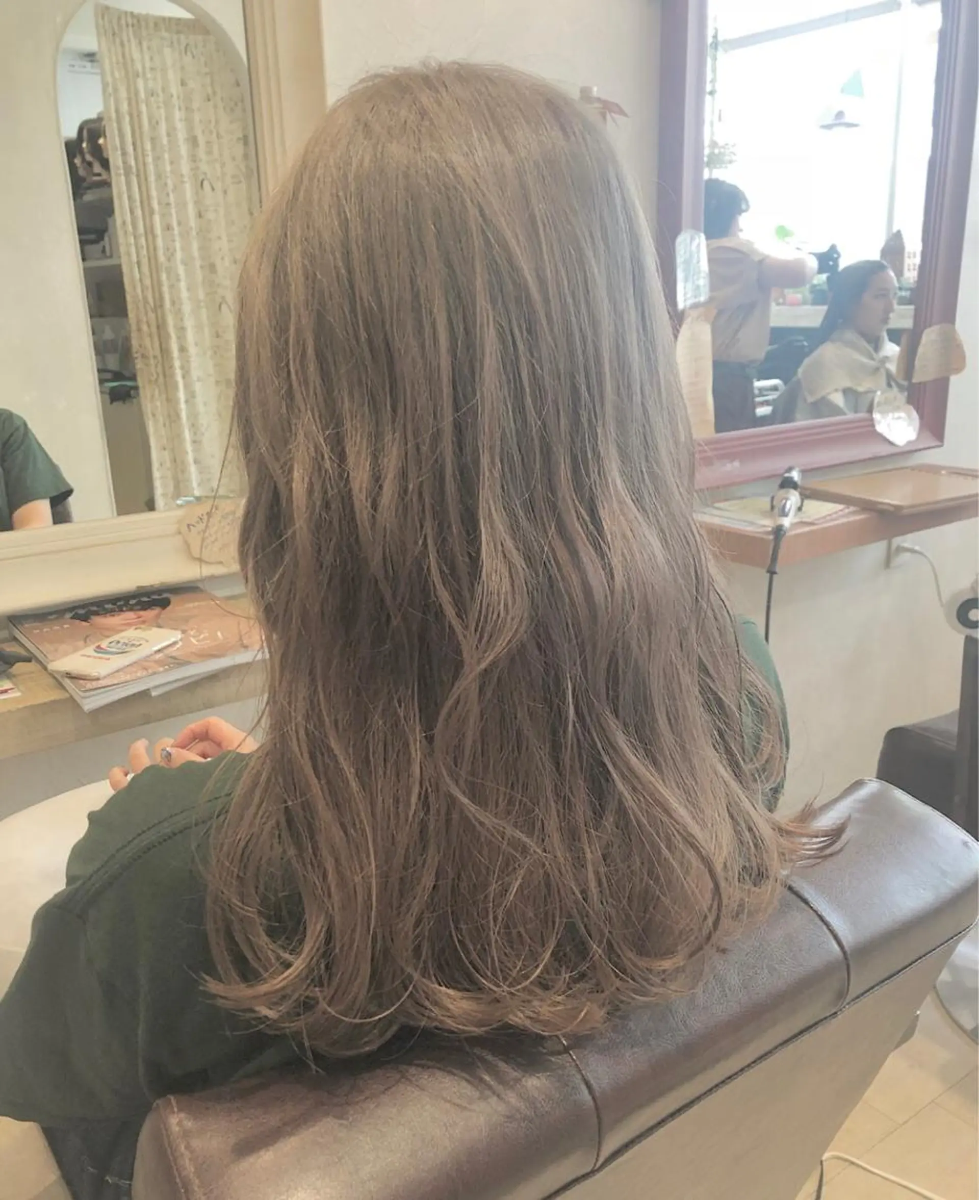 ロング カラー nakahara madokaのヘアスタイル