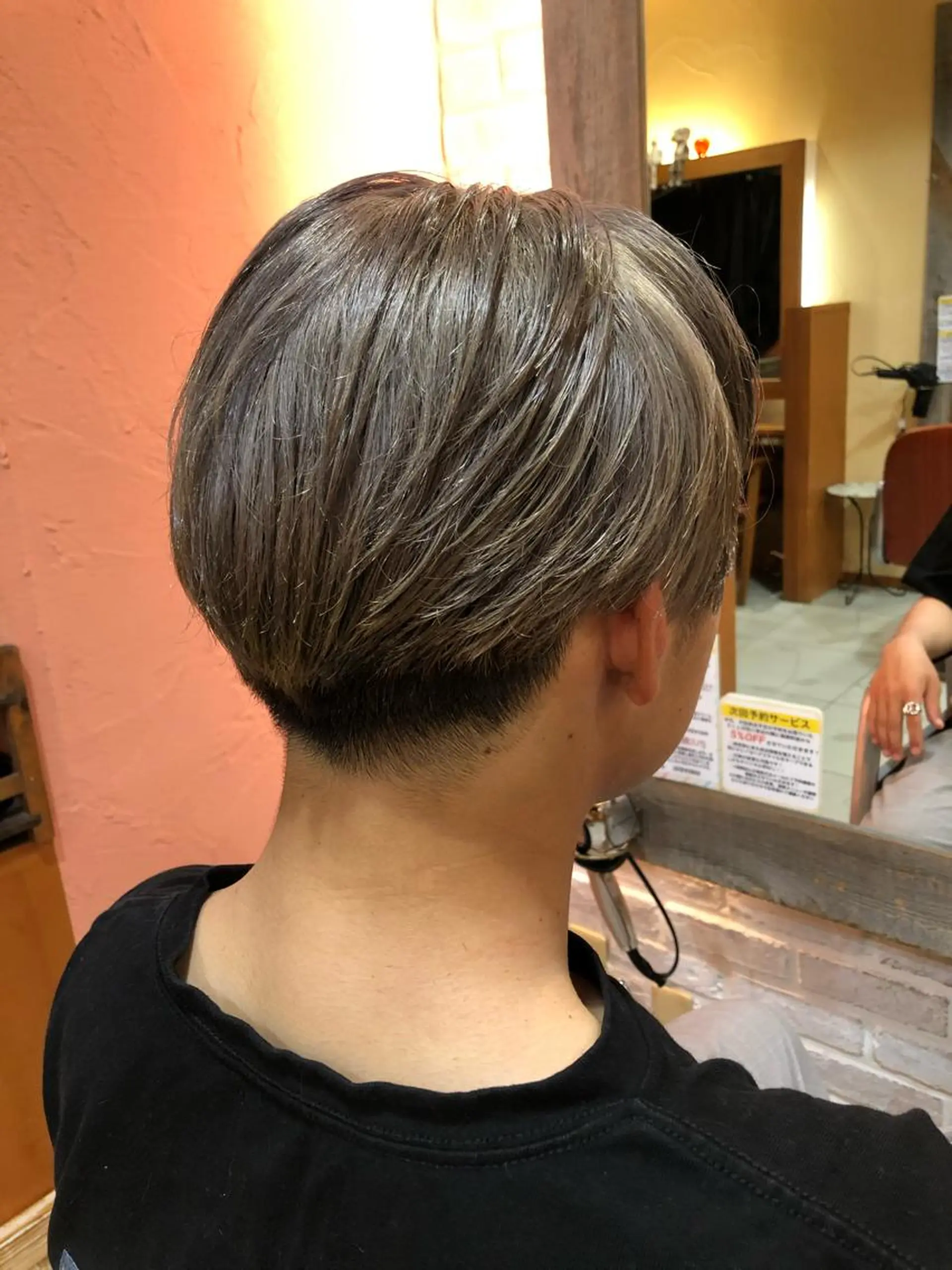 ショート カラー メンズ グレージュ 若林 良のヘアスタイル