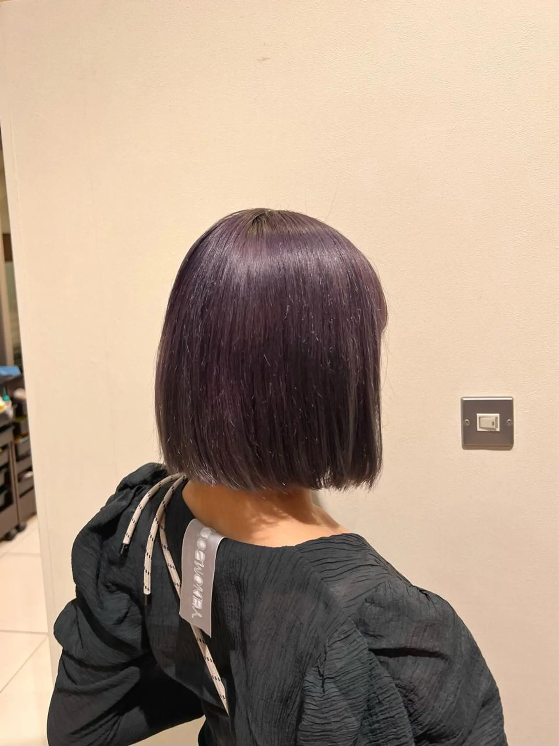 ショート カラー ラベンダーカラー ラベンダーグレー ヘアカラー 佐藤 嶺のヘアスタイル