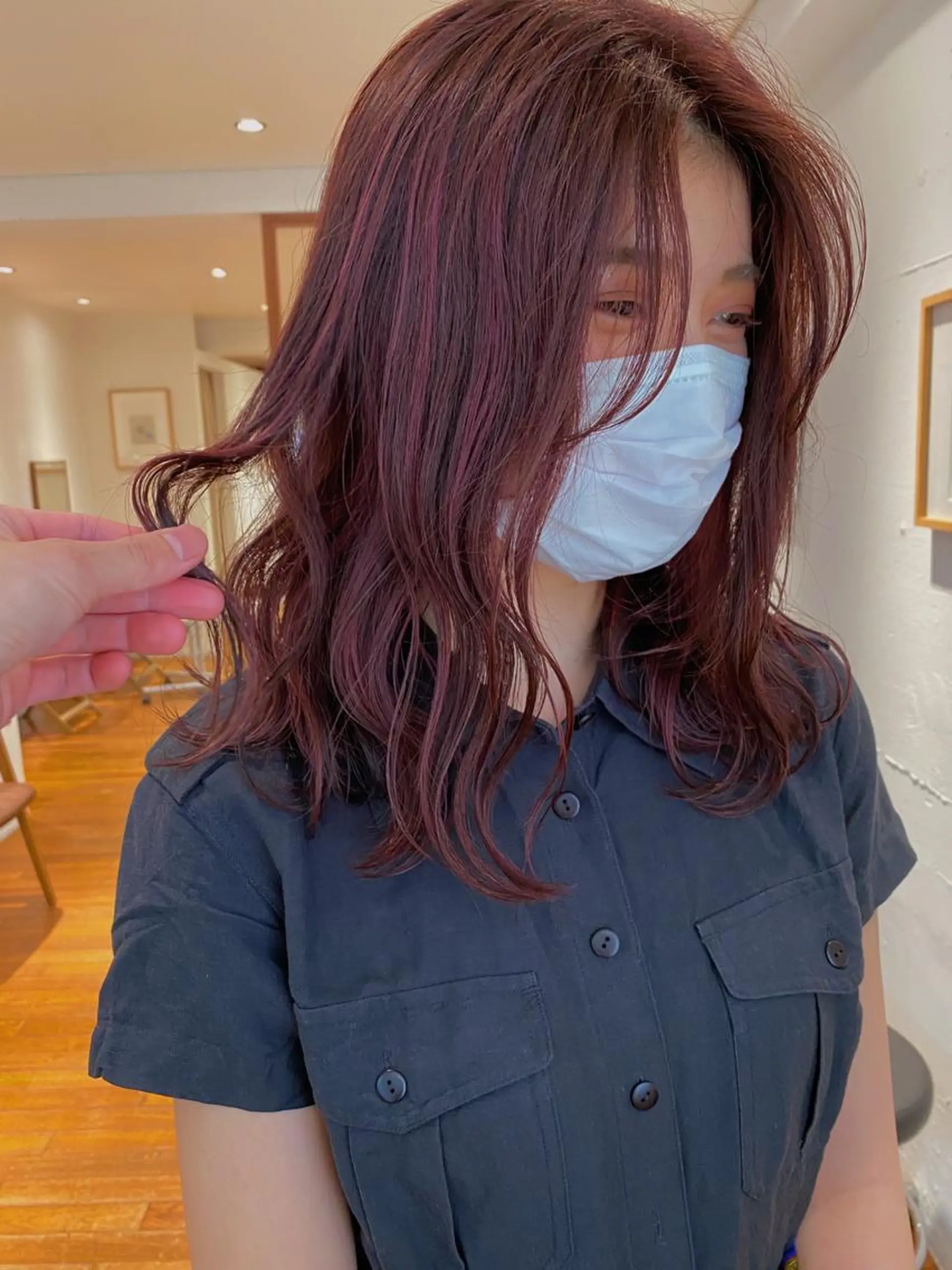 ミディアム カラー salowin三丁目所属・🟩ベージュ/ショー ト/ボブ🟩タカモリのヘアスタイル