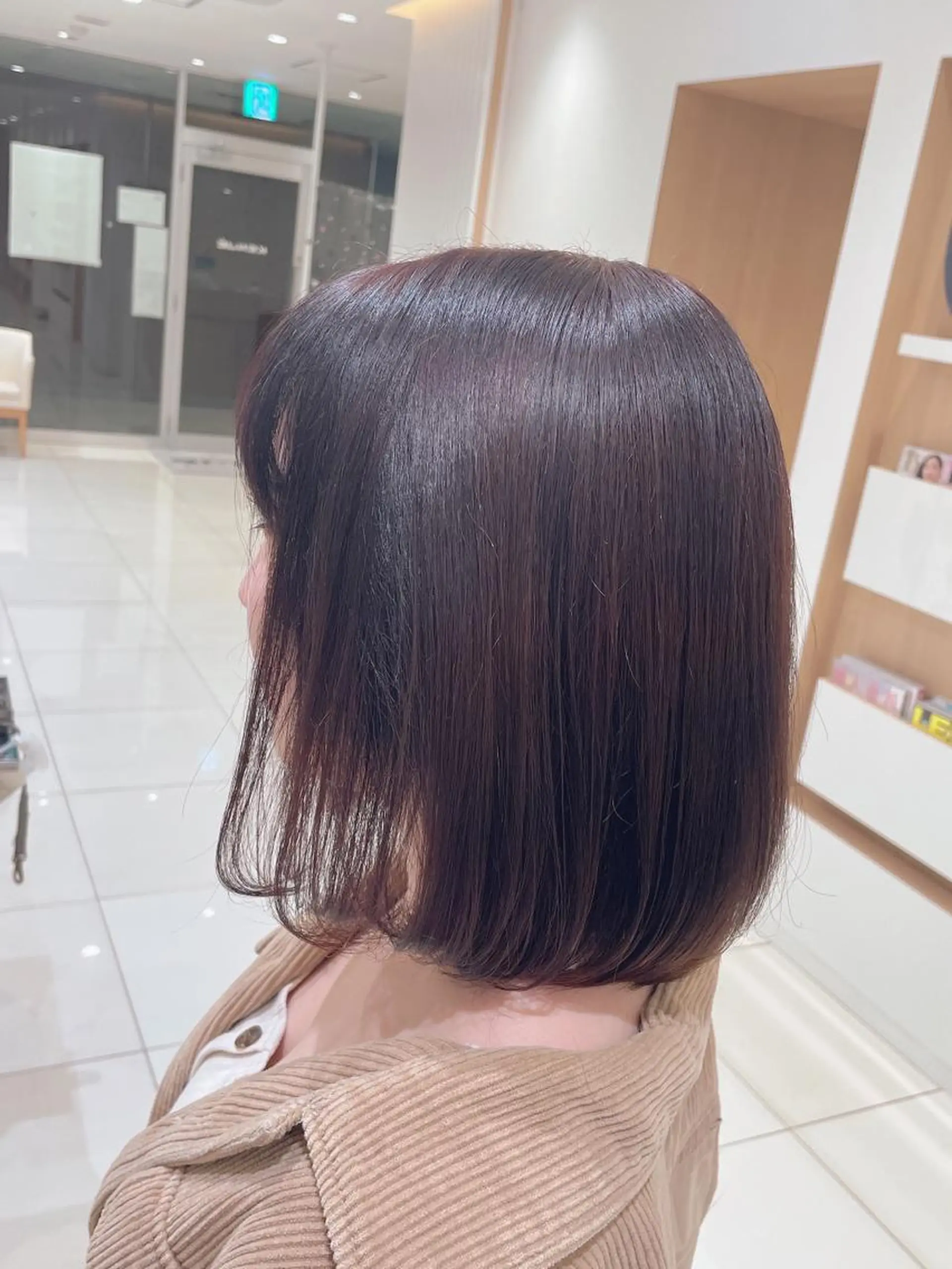 ショート カラー ご新規様限定クーポン あります　桂口　烈闘のヘアスタイル