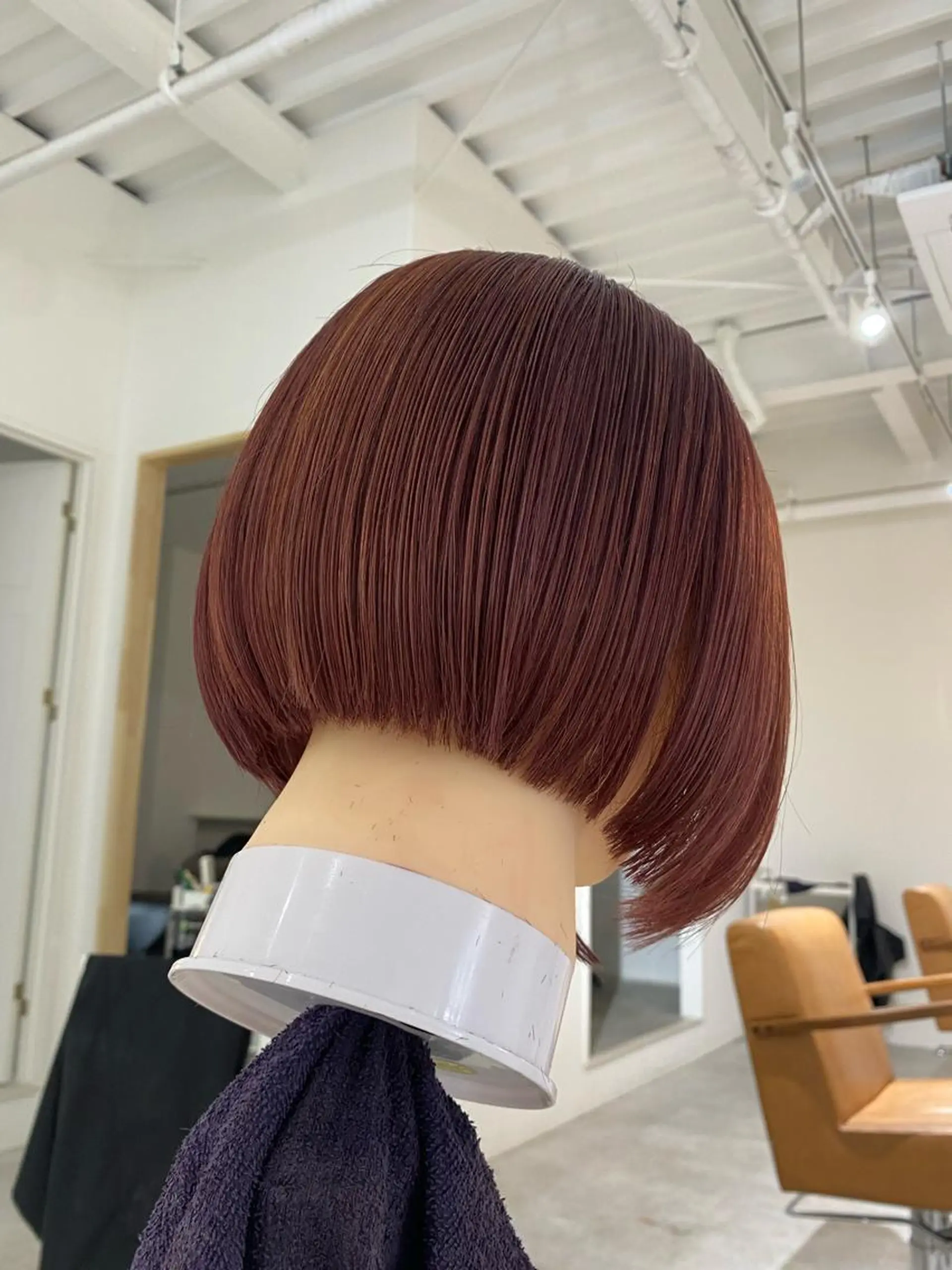 ミディアム カラー ボブ カット 縮毛矯正 トリートメント 鳴海 稜真のヘアスタイル