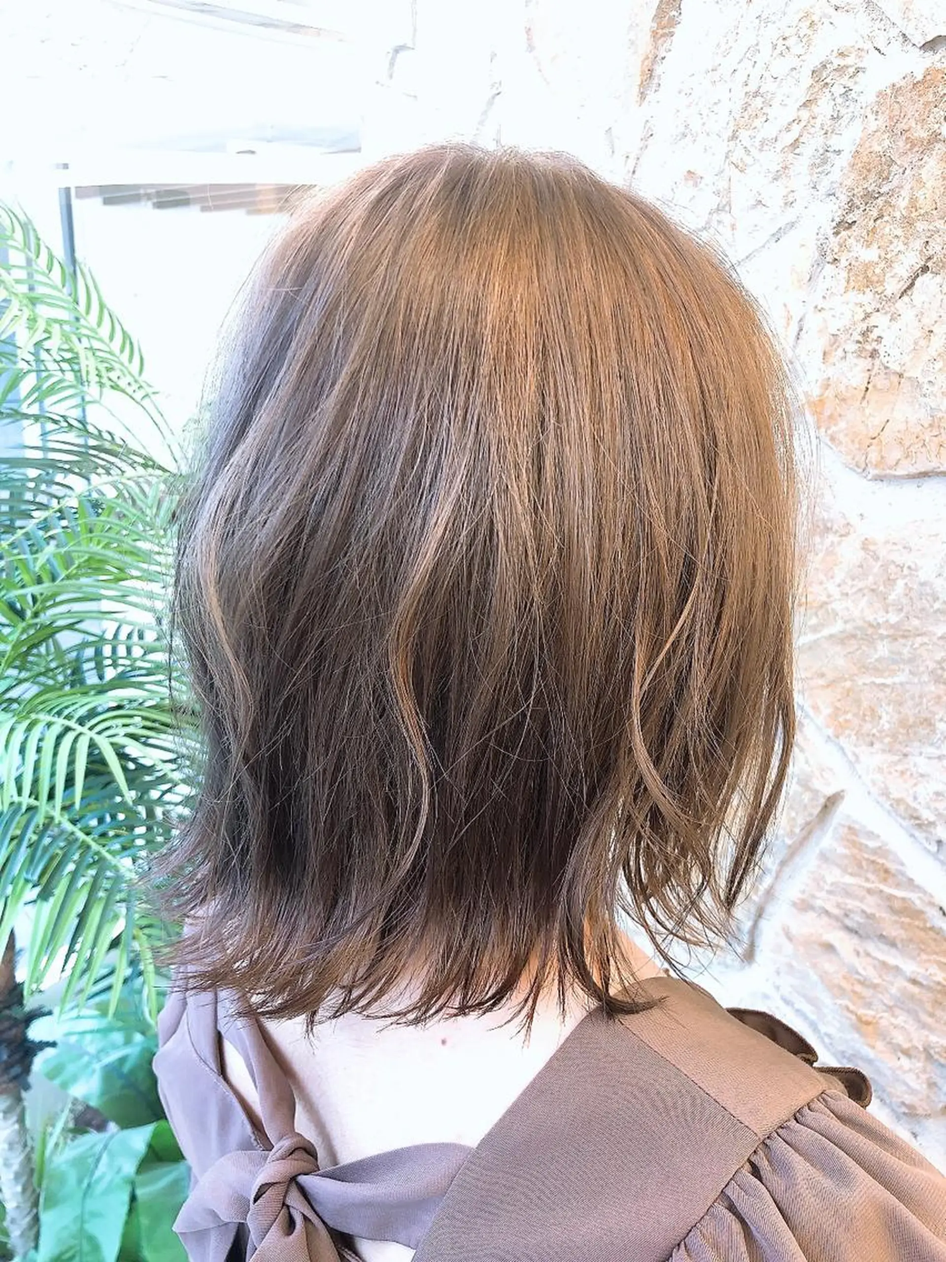 ミディアム 浦野 優希のヘアスタイル
