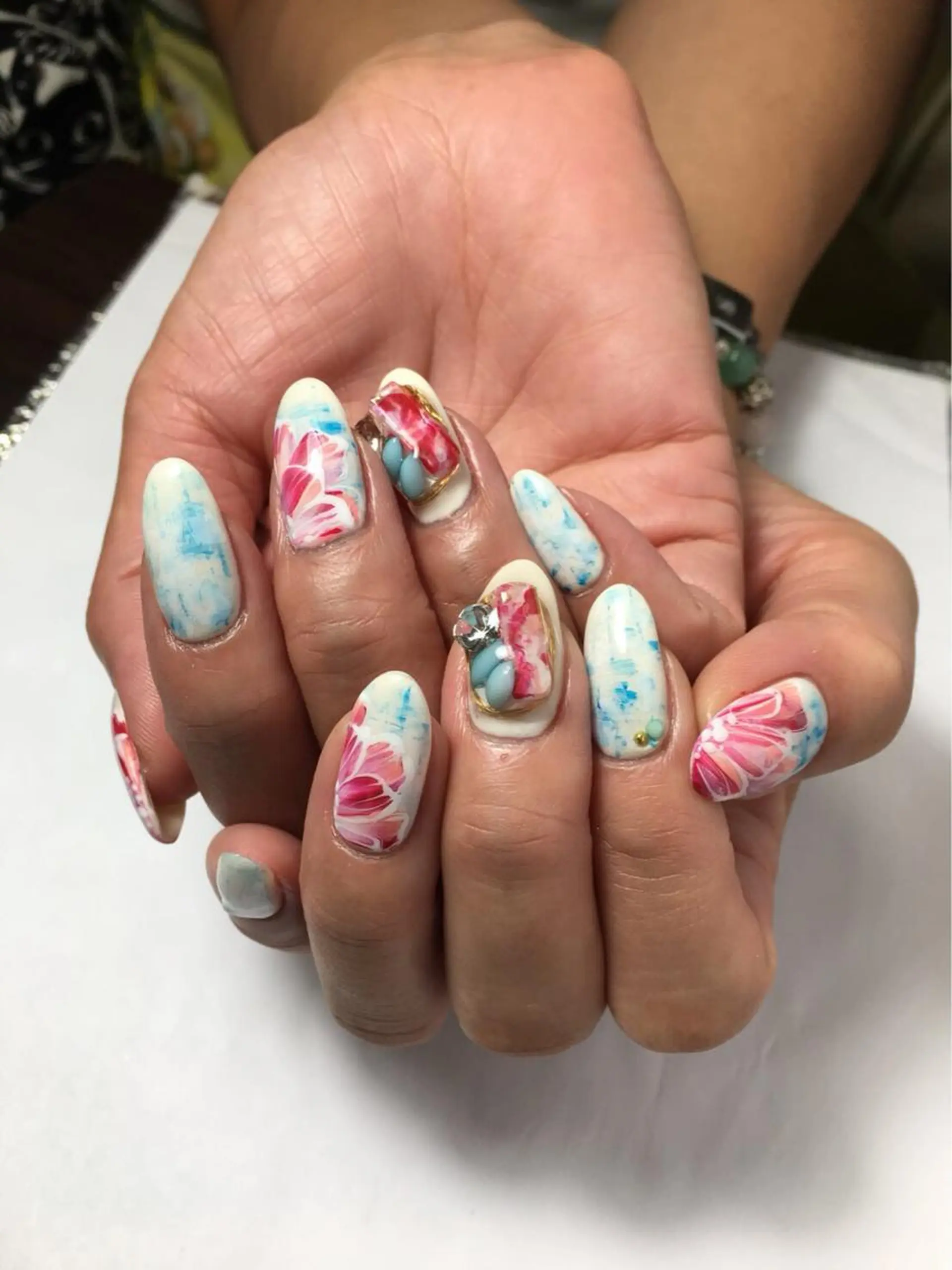 ネイル alma nailsのネイルデザイン