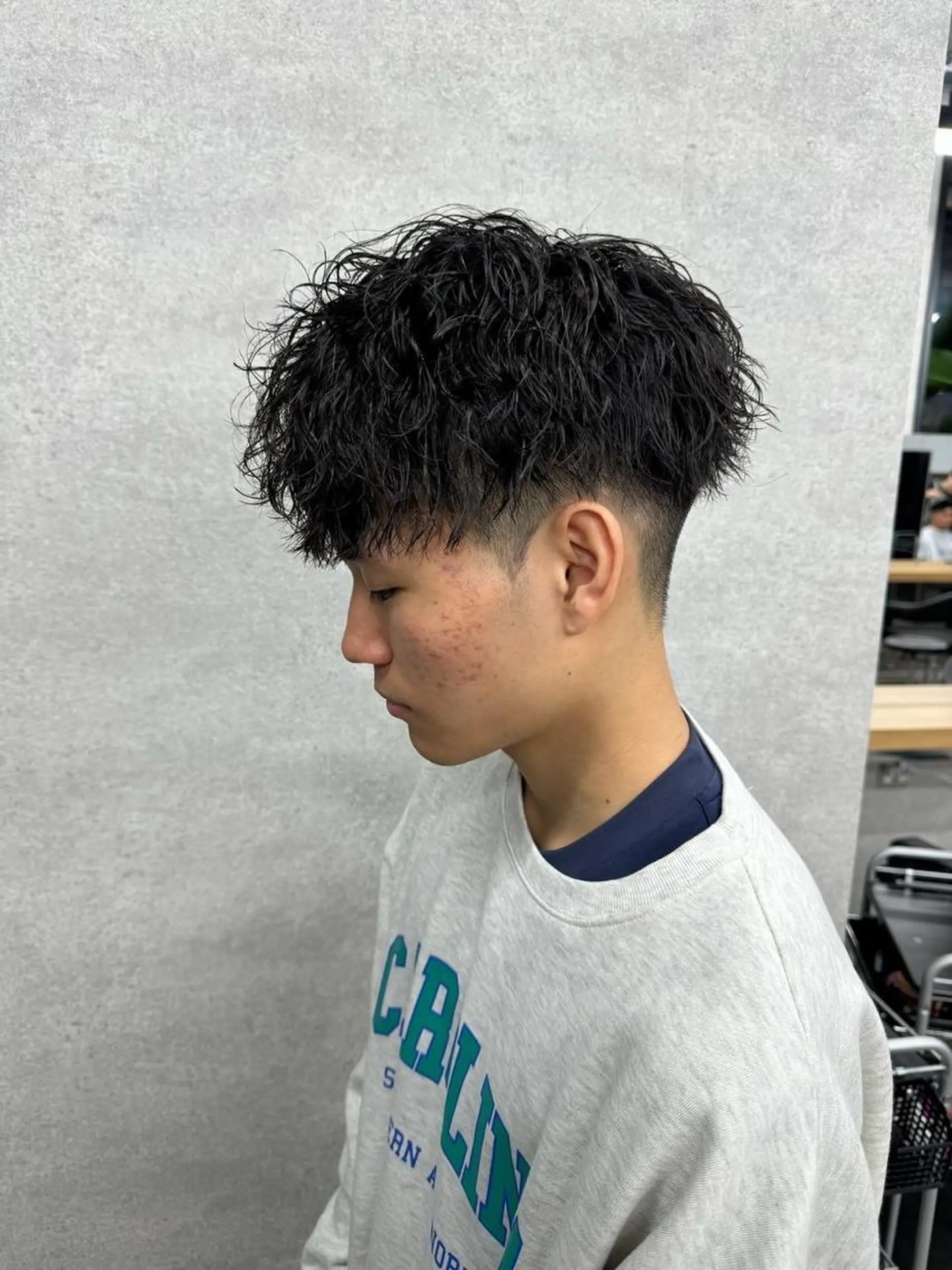 メンズ カラー メンズパーマ と言えばkaedeのヘアスタイル