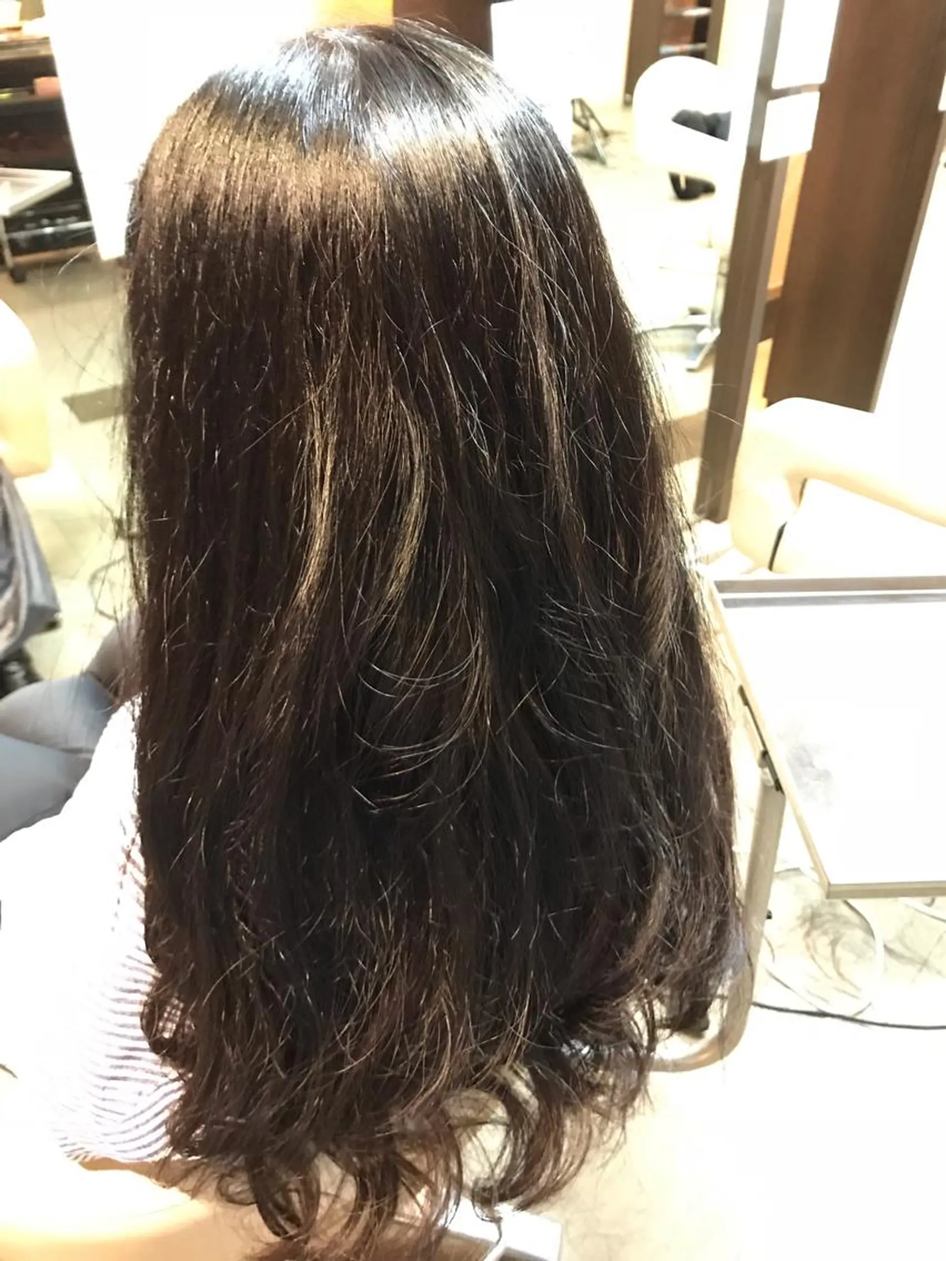 ロング パーマ ❣️ふんわりレイヤー 艶髪縮毛矯正❣️金山のヘアスタイル