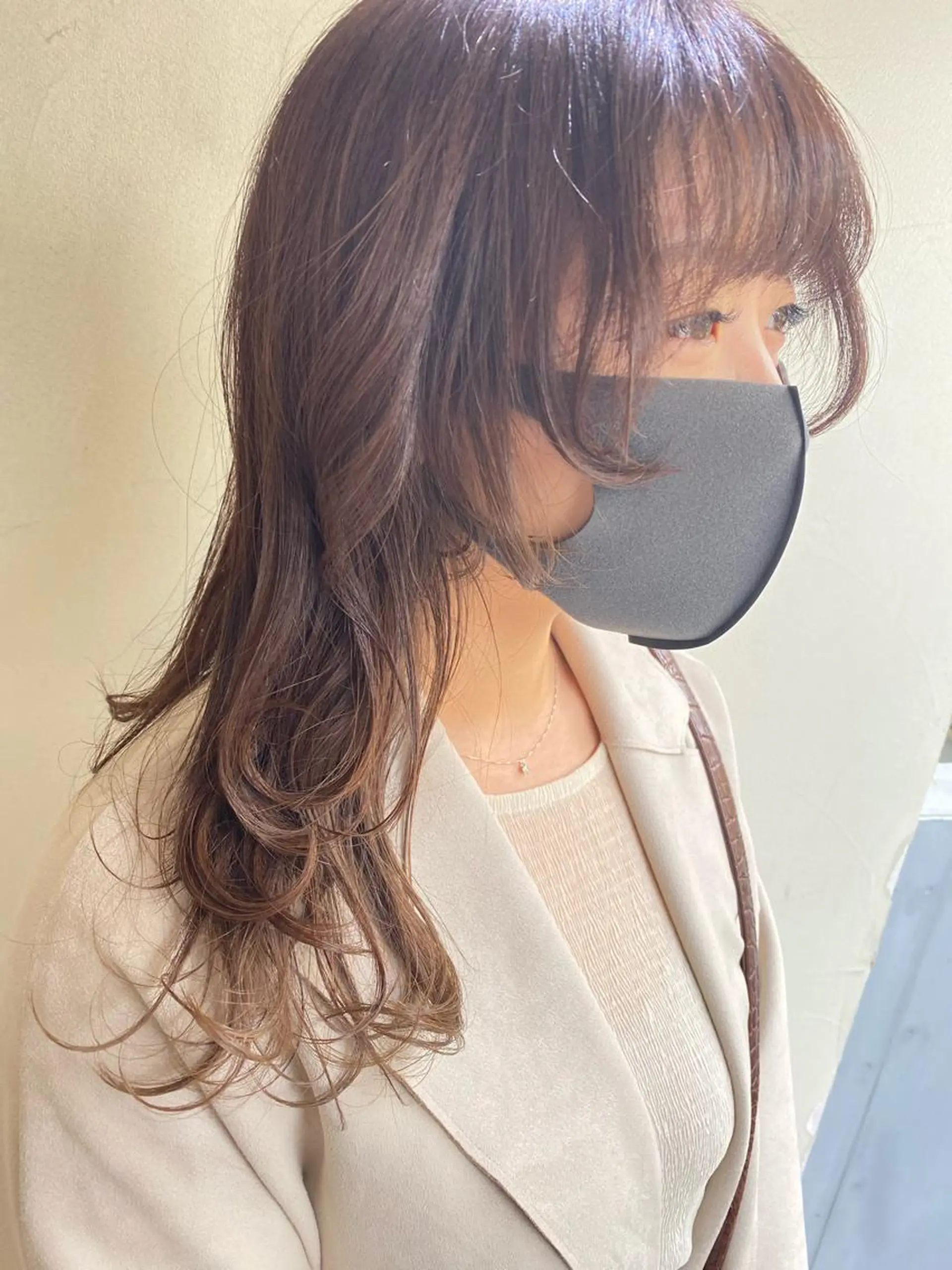 ミディアム カラー パーマ 顔周りカット レイヤーカット VIE.ORNER 土気🍃笹岡航太のヘアスタイル