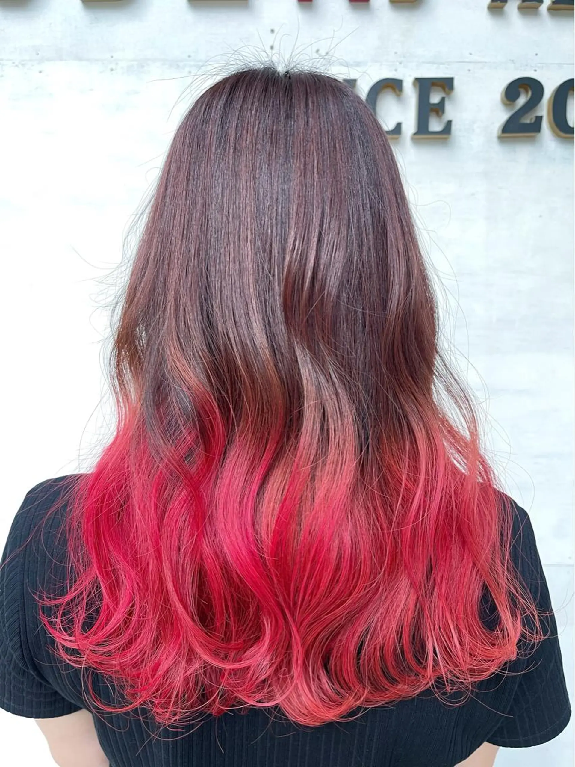 ロング カラー グラデーションカラー レッドカラー 韓国風ヘア カット ヘアカラー トリートメント Zina天王寺 CHIAKIのヘアスタイル
