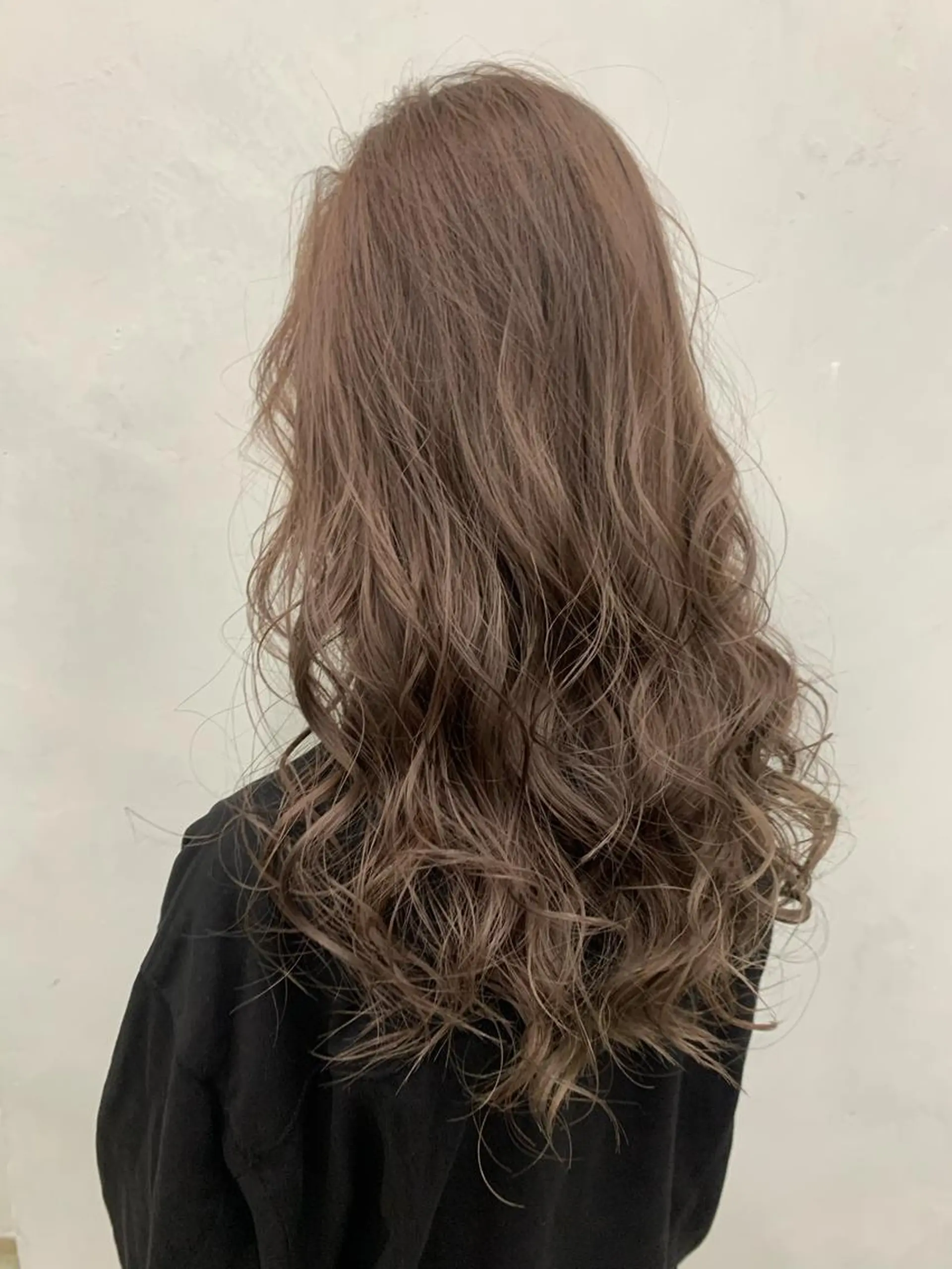 ロング カット ヘアカラー レイヤーカット TAIKIのヘアスタイル
