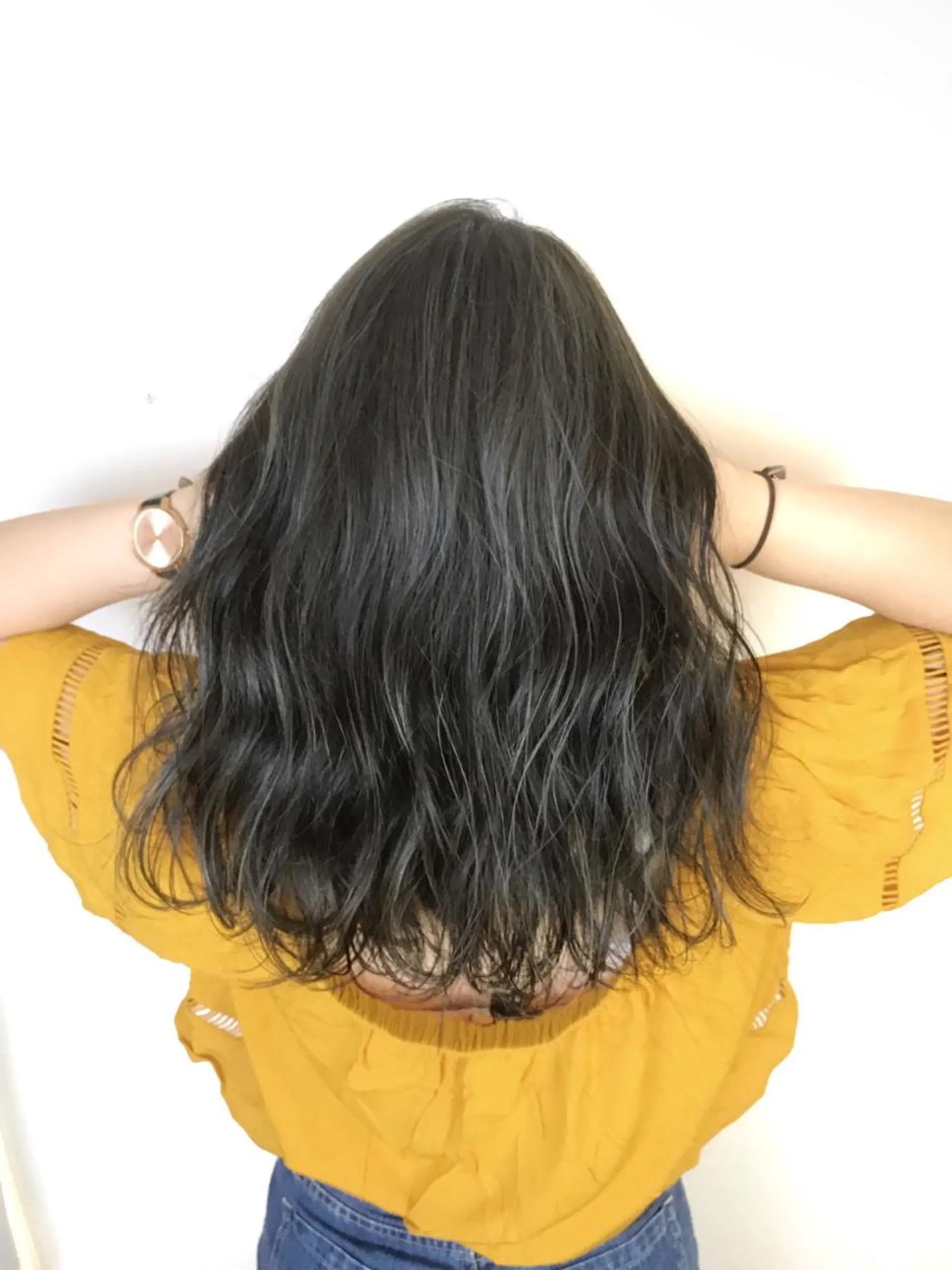 セミロング アッシュ ハイライト ヘアカラー CLUTCH☆ モロケイスケのヘアスタイル