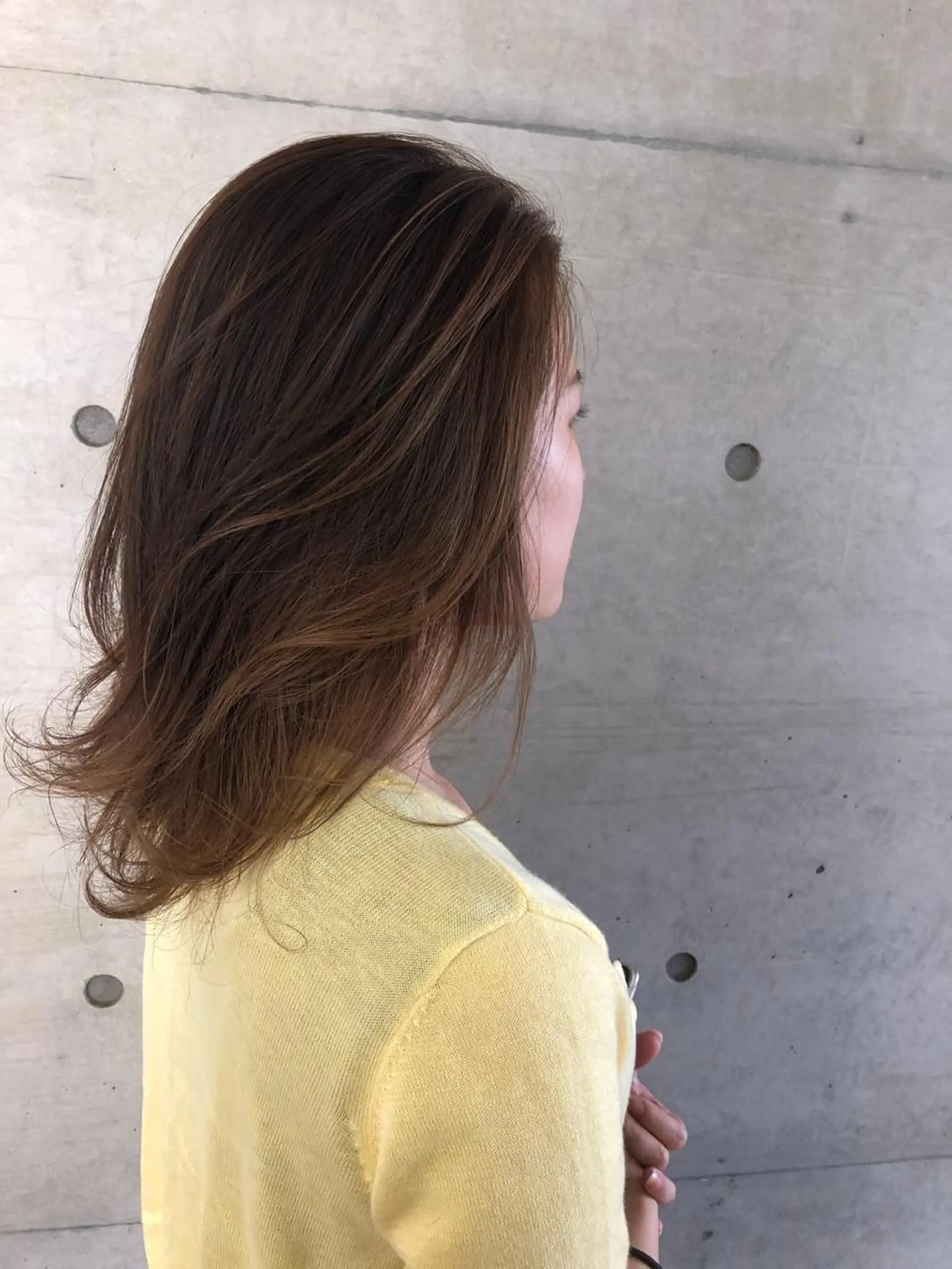 ミディアム カラー バレイヤージュ レイヤーカット ヘアカラー nagisa /縮毛矯正のヘアスタイル