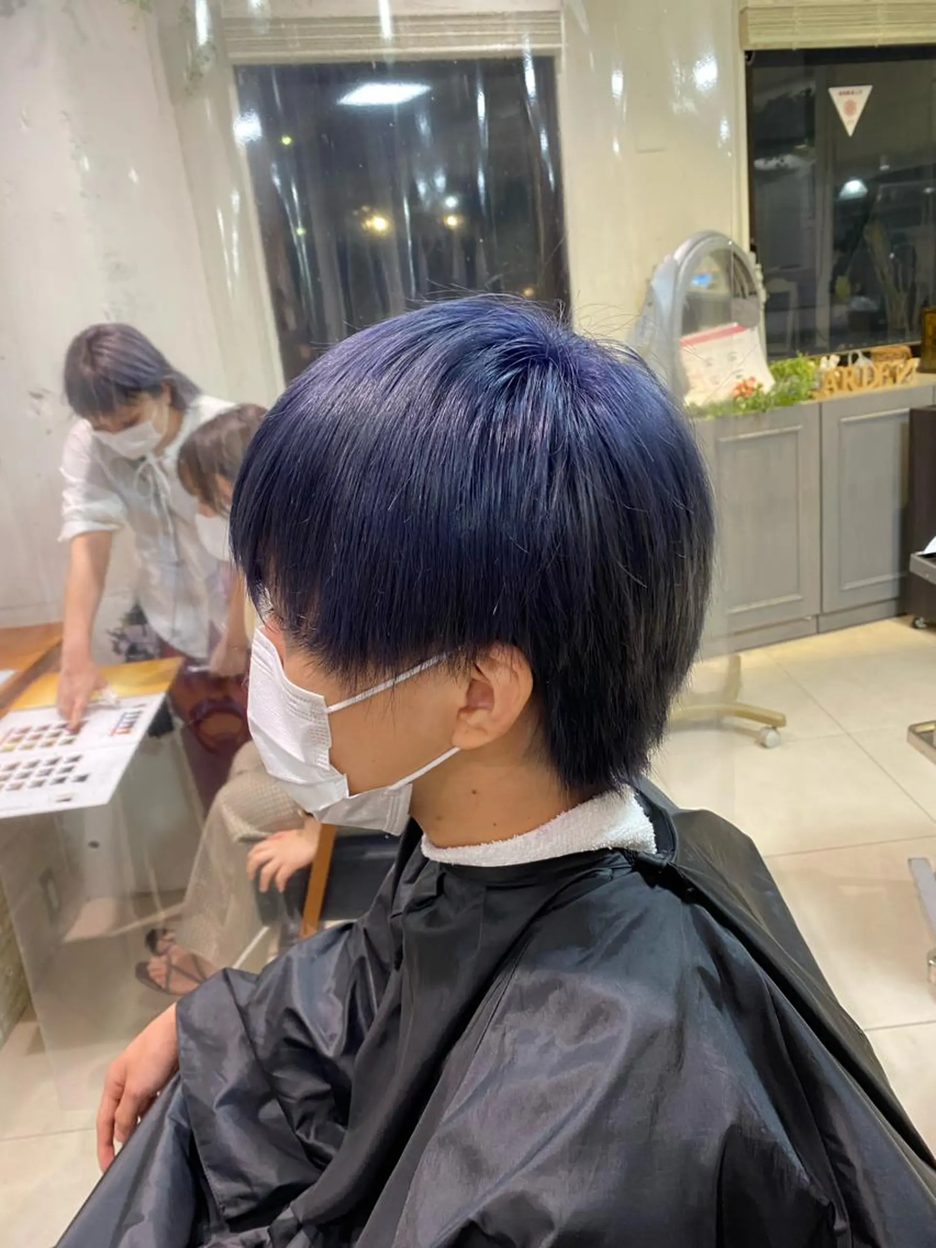カラー ブリーチ 髪質改善 メンズパーマの達人 井上裕太のヘアスタイル