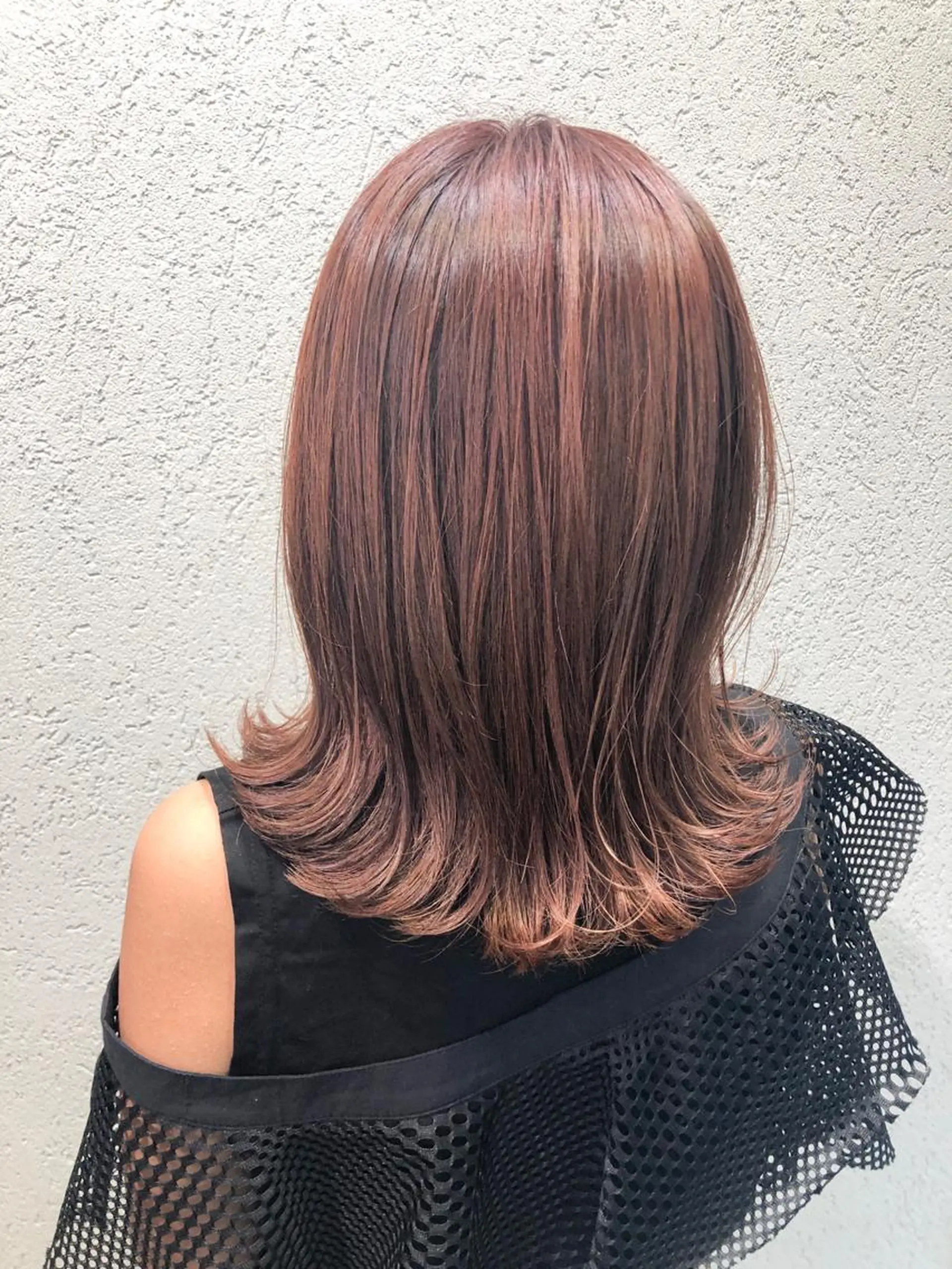 セミロング レッドブラウン カット ヘアカラー トリートメント a .のヘアスタイル