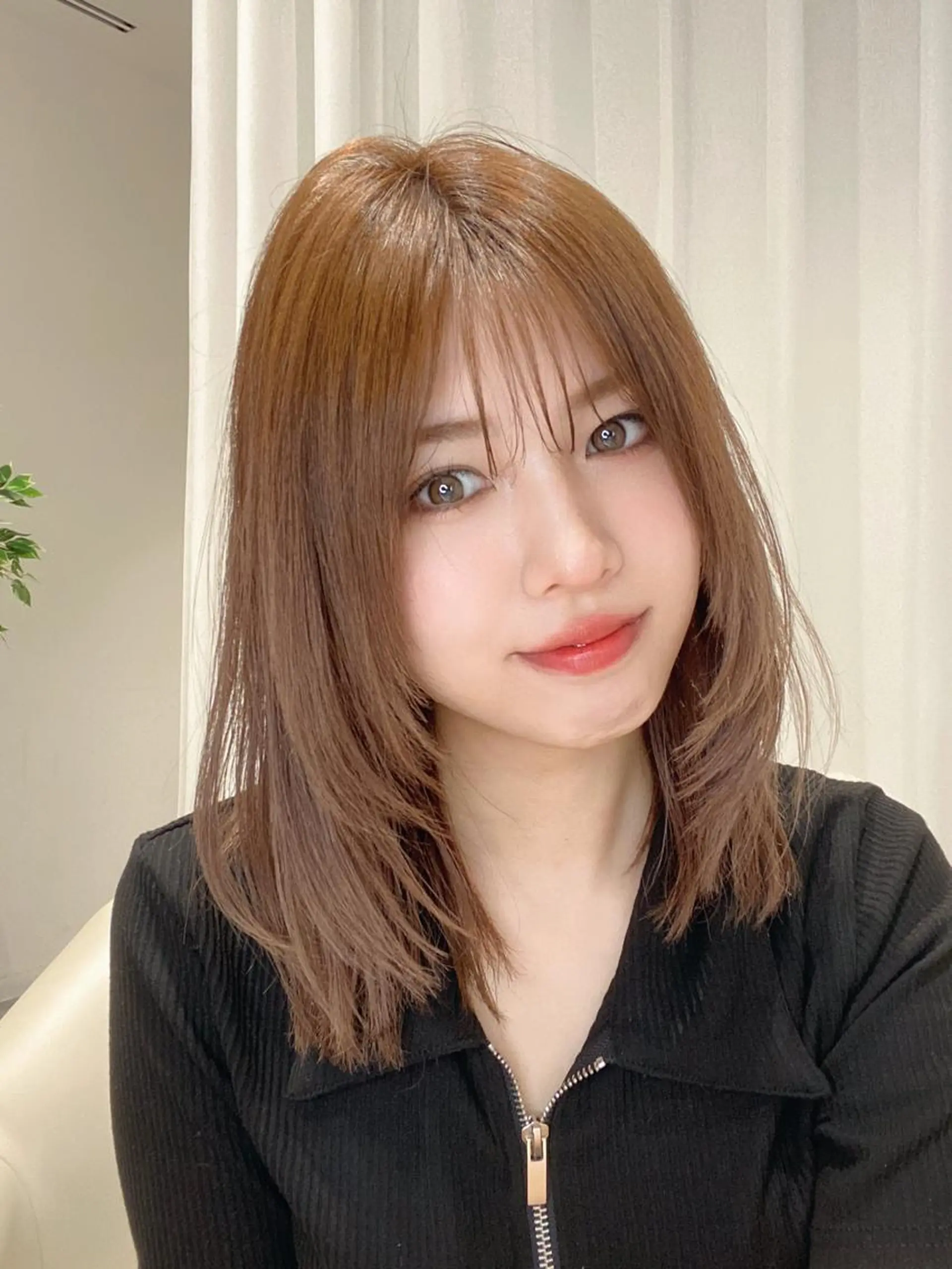 ミディアム カラー パーマ ヘアアレンジ ボブレイヤー アディクシーカラー 透明感カラー イルミナカラー ボブ カット 小野寺瑞希 /最小顔カットのヘアスタイル