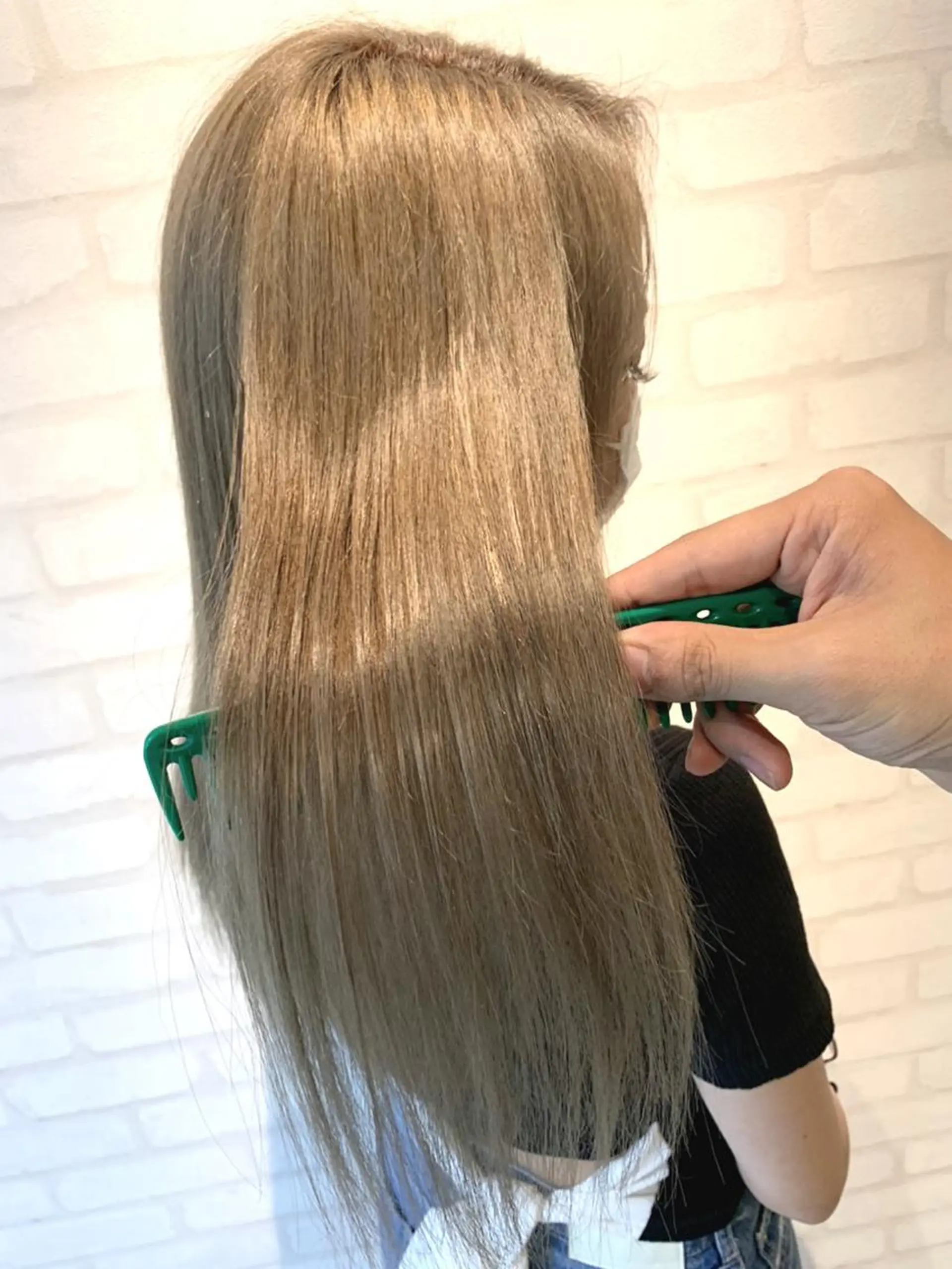 ロング 髪質改善 貸切サロンのヘアスタイル