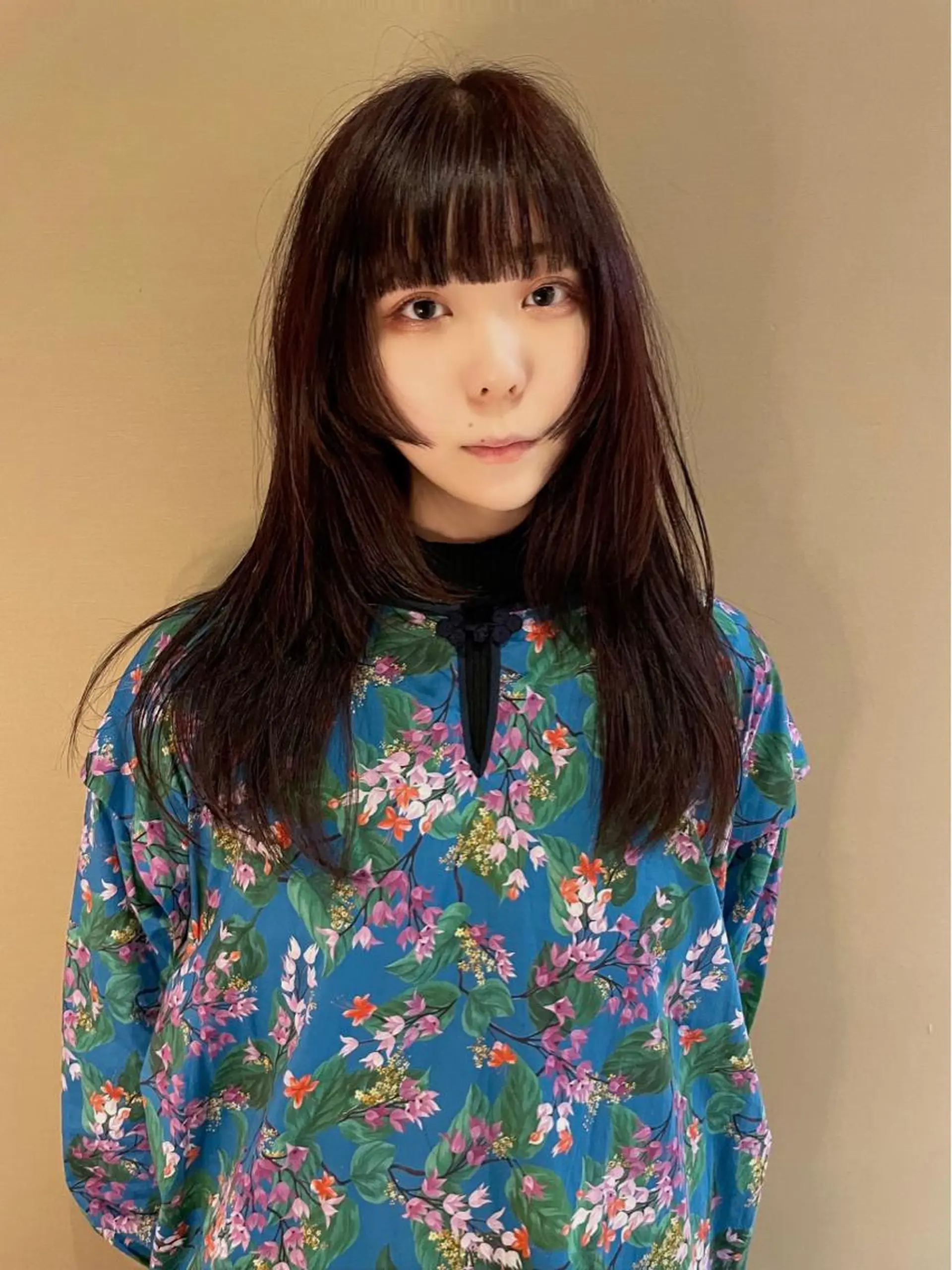 ミディアム カラー ブラウンカラー ウルフカット カット ヘアカラー トリートメント SALOWIN所属・ブリーチ🧹 ボブ✨レイヤーのヘアスタイル